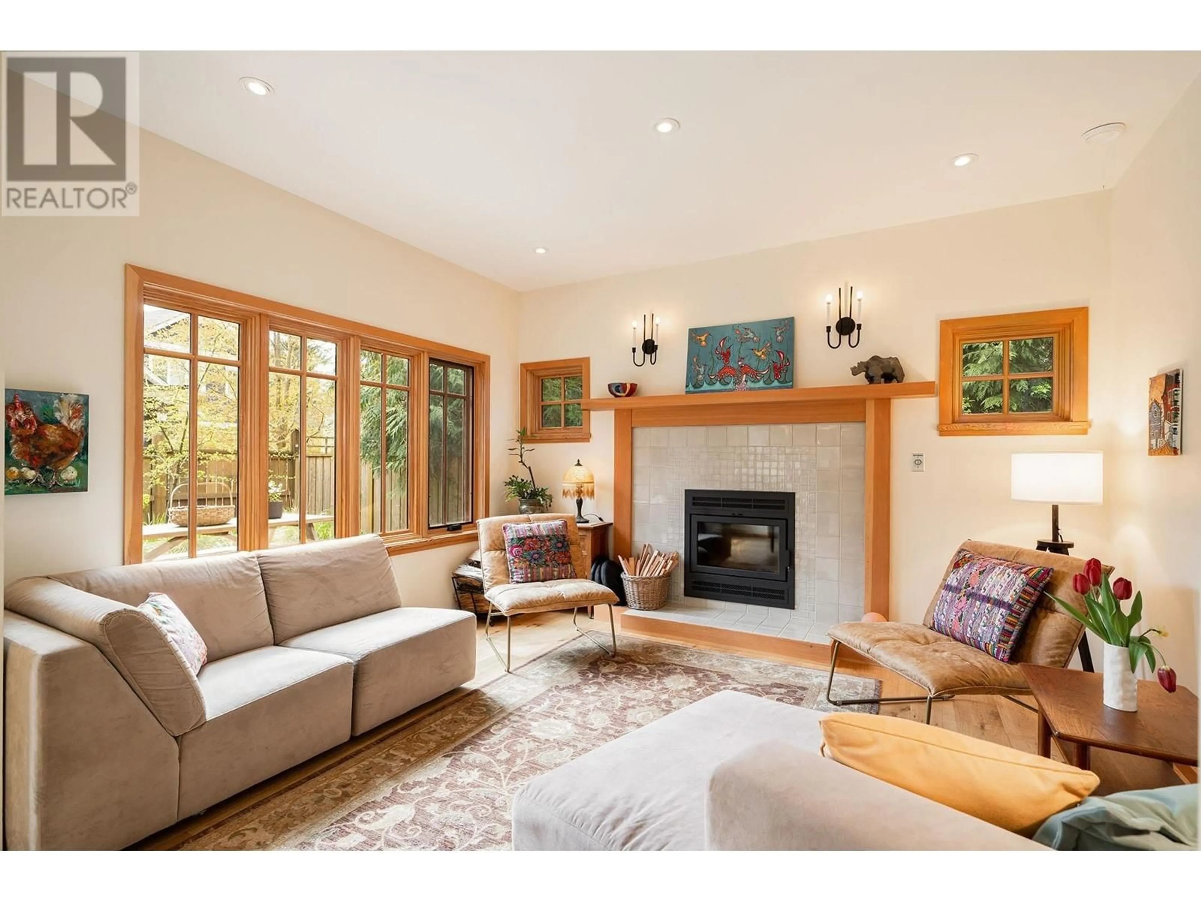 Living room with furniture, wood/laminate floor for 1117 MILLER ROAD, Bowen Island British Columbia V0N1G1