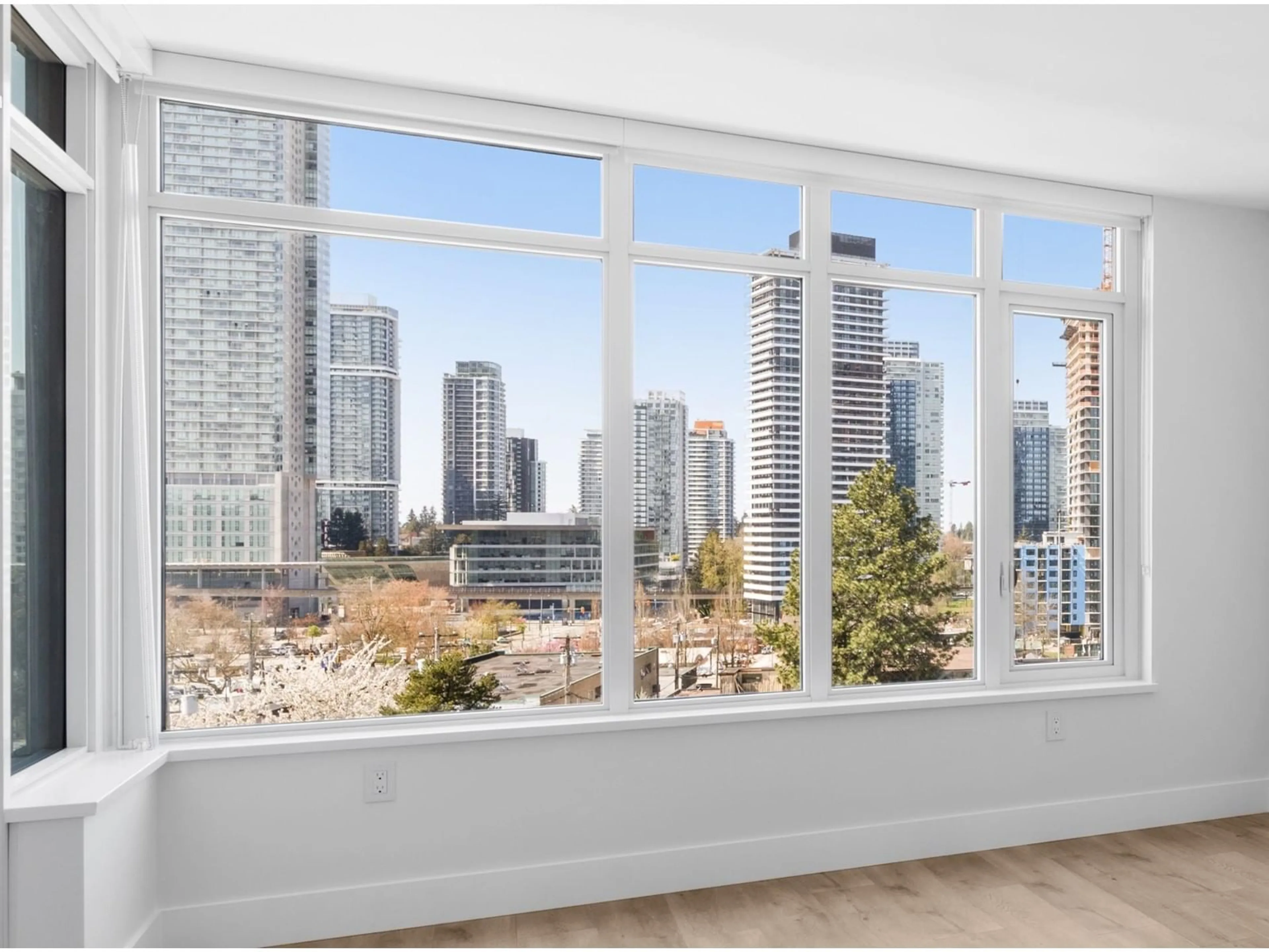 A pic of a room for 506 - 10428 WHALLEY, Surrey British Columbia V3T0W2