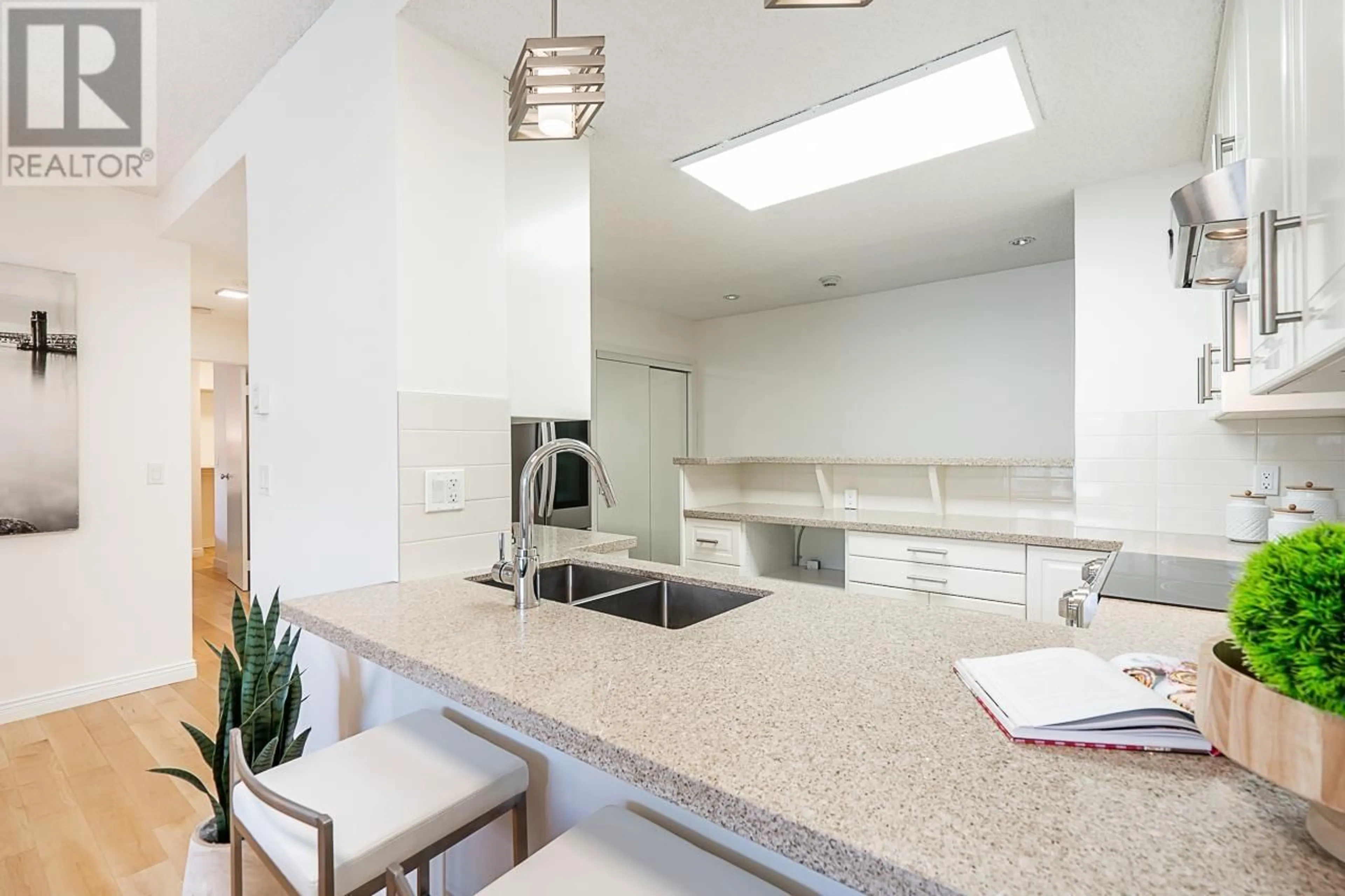 Unknown for 104 - 2628 ASH STREET, Vancouver British Columbia V5Z4L2