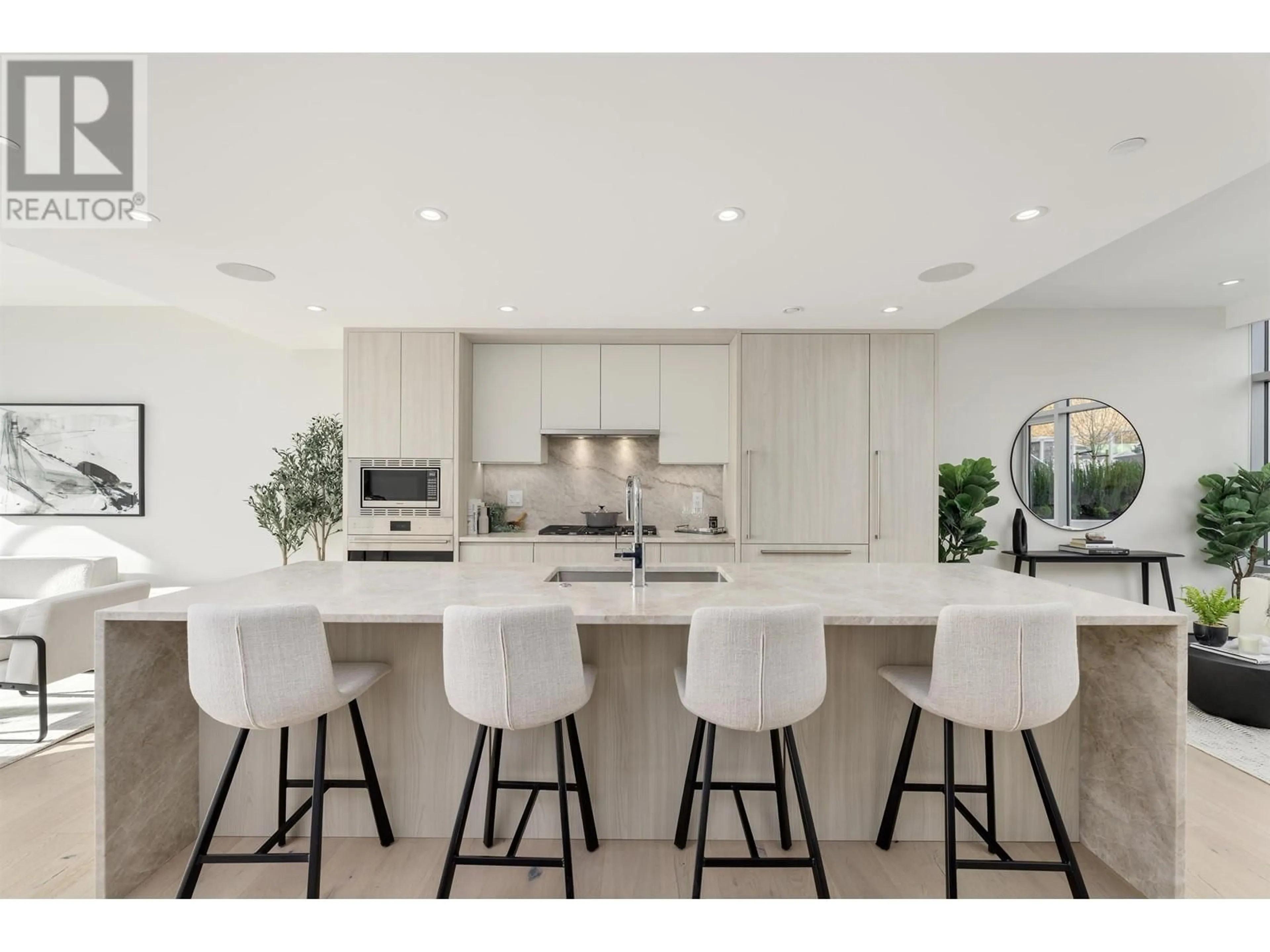 Contemporary kitchen, unknown for 790 ARTHUR ERICKSON PLACE, West Vancouver British Columbia V7T0B8