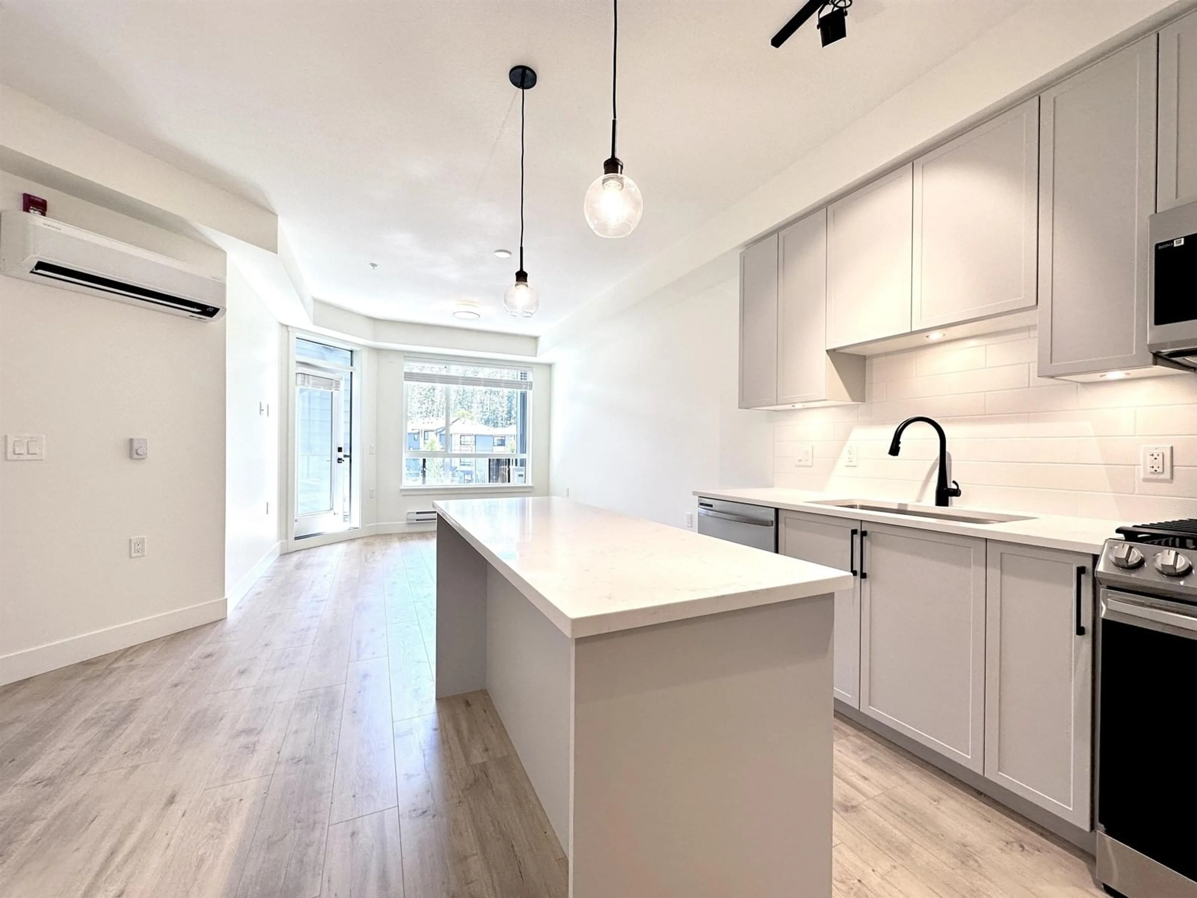Open concept kitchen, unknown for 328 - 7506 199A, Langley British Columbia V2Y3K9