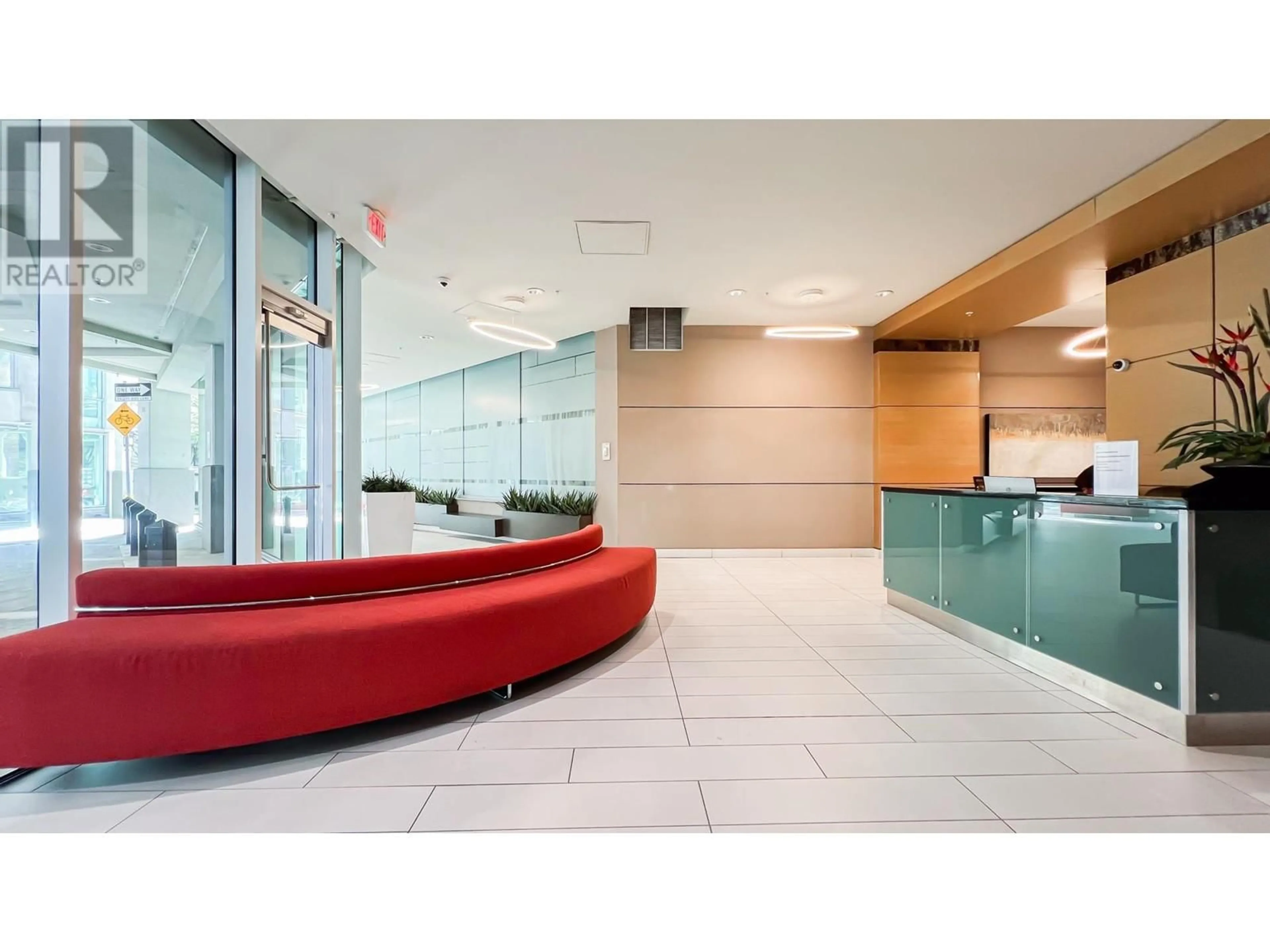 Indoor foyer for 2004 - 565 SMITHE STREET, Vancouver British Columbia V6B0E4