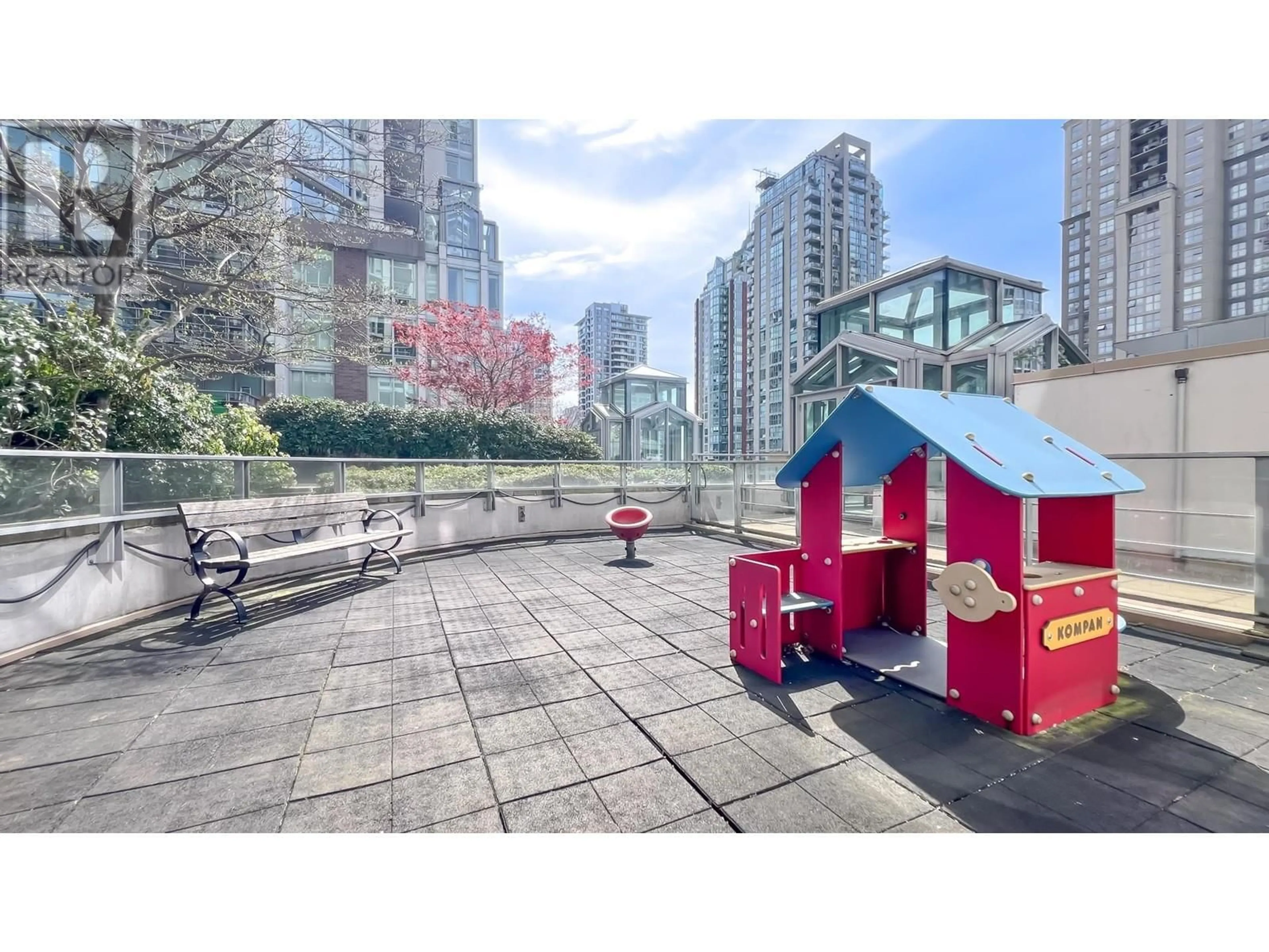 Unknown for 2004 - 565 SMITHE STREET, Vancouver British Columbia V6B0E4