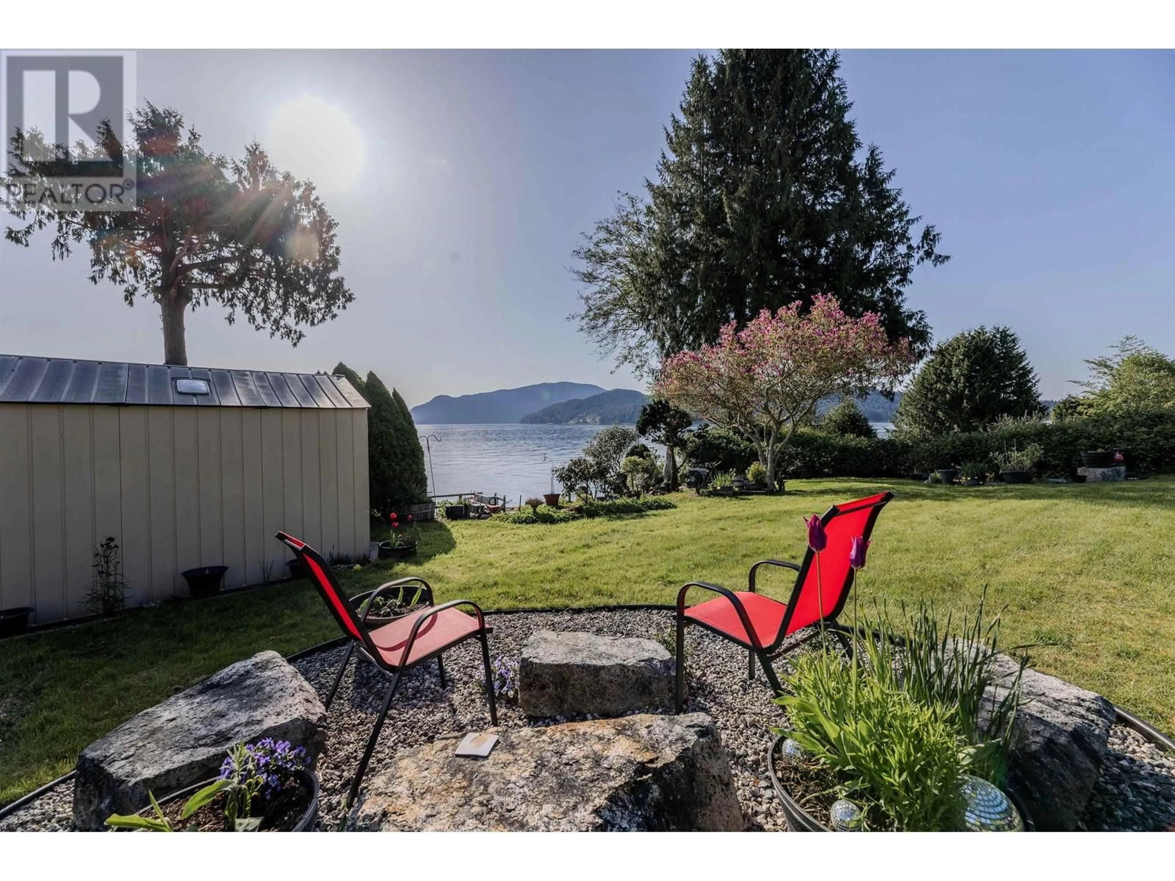 Patio, water/lake/river/ocean view for 1162 POINT ROAD, Gibsons British Columbia V0N1V1