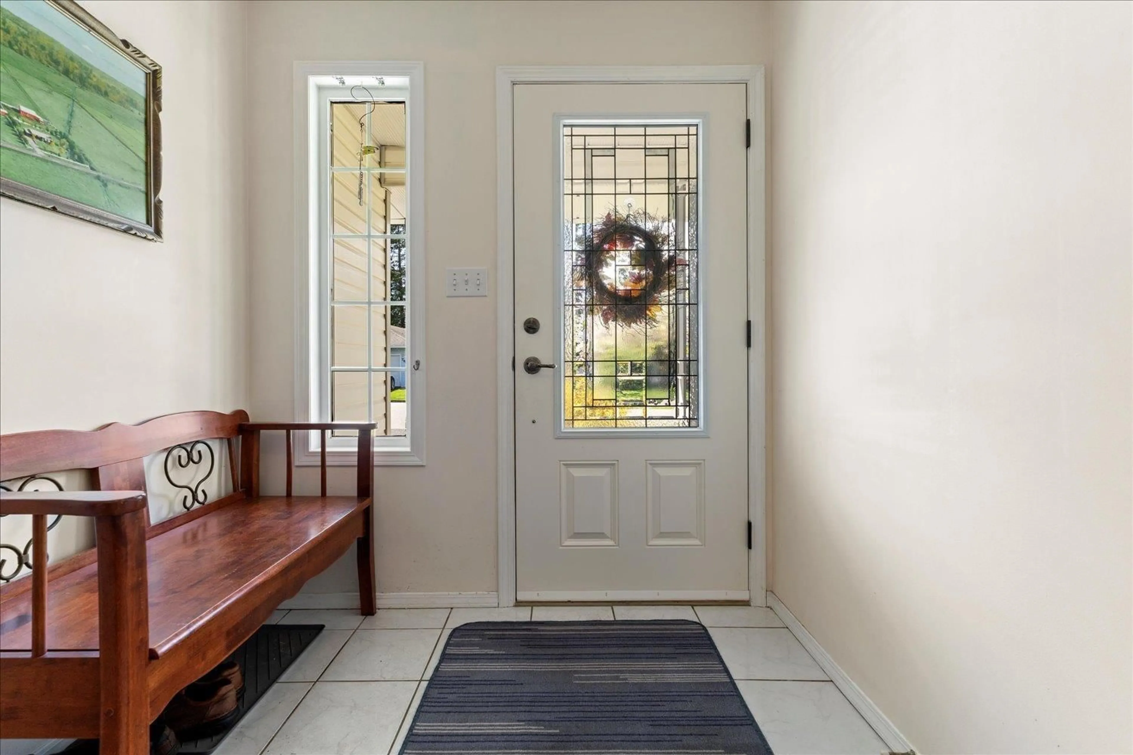 Indoor entryway for 765 OLSON AVENUE, Hope British Columbia V0X1L0