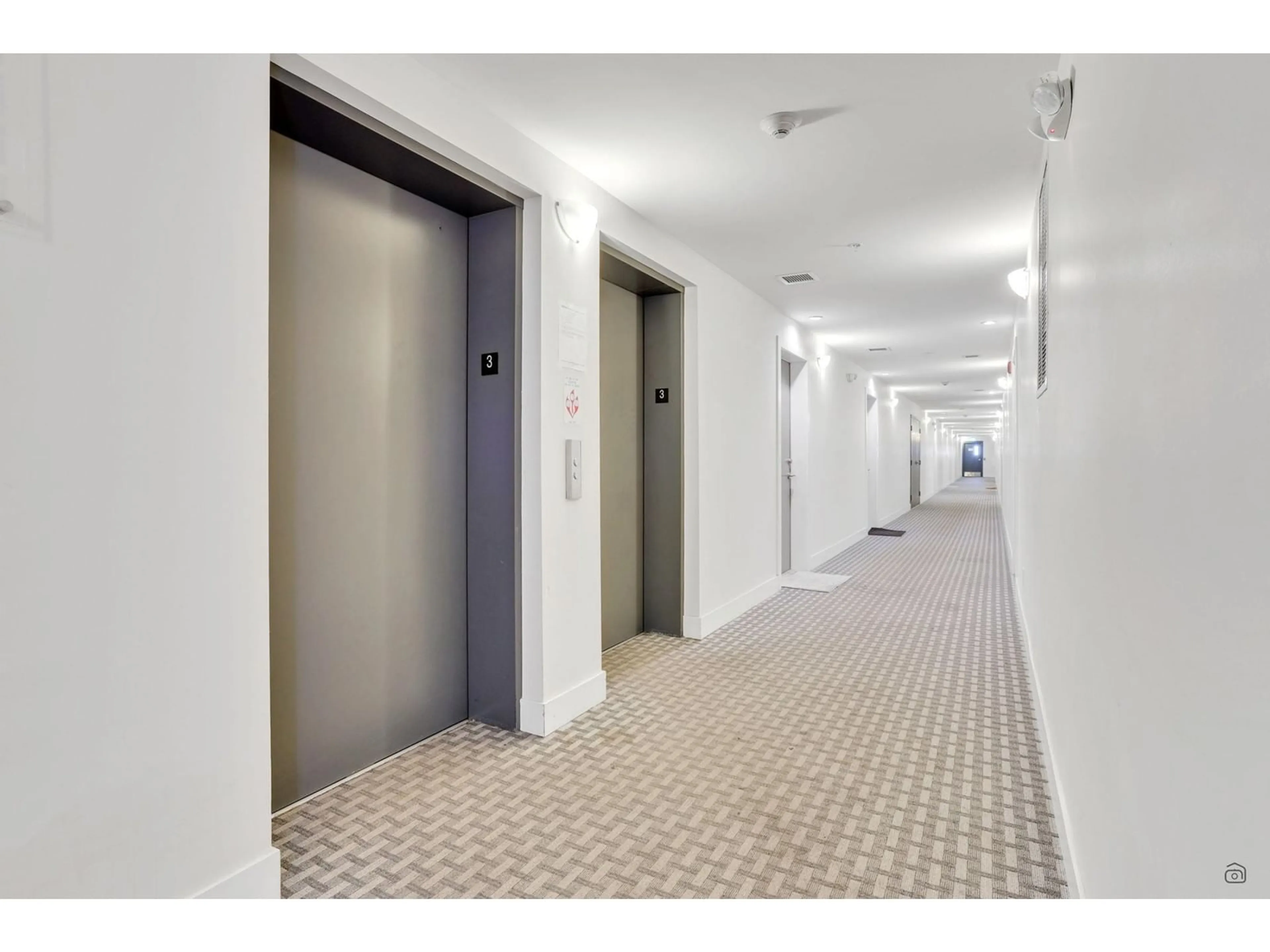 Indoor foyer for 319 - 15351 101, Surrey British Columbia V3R0G2