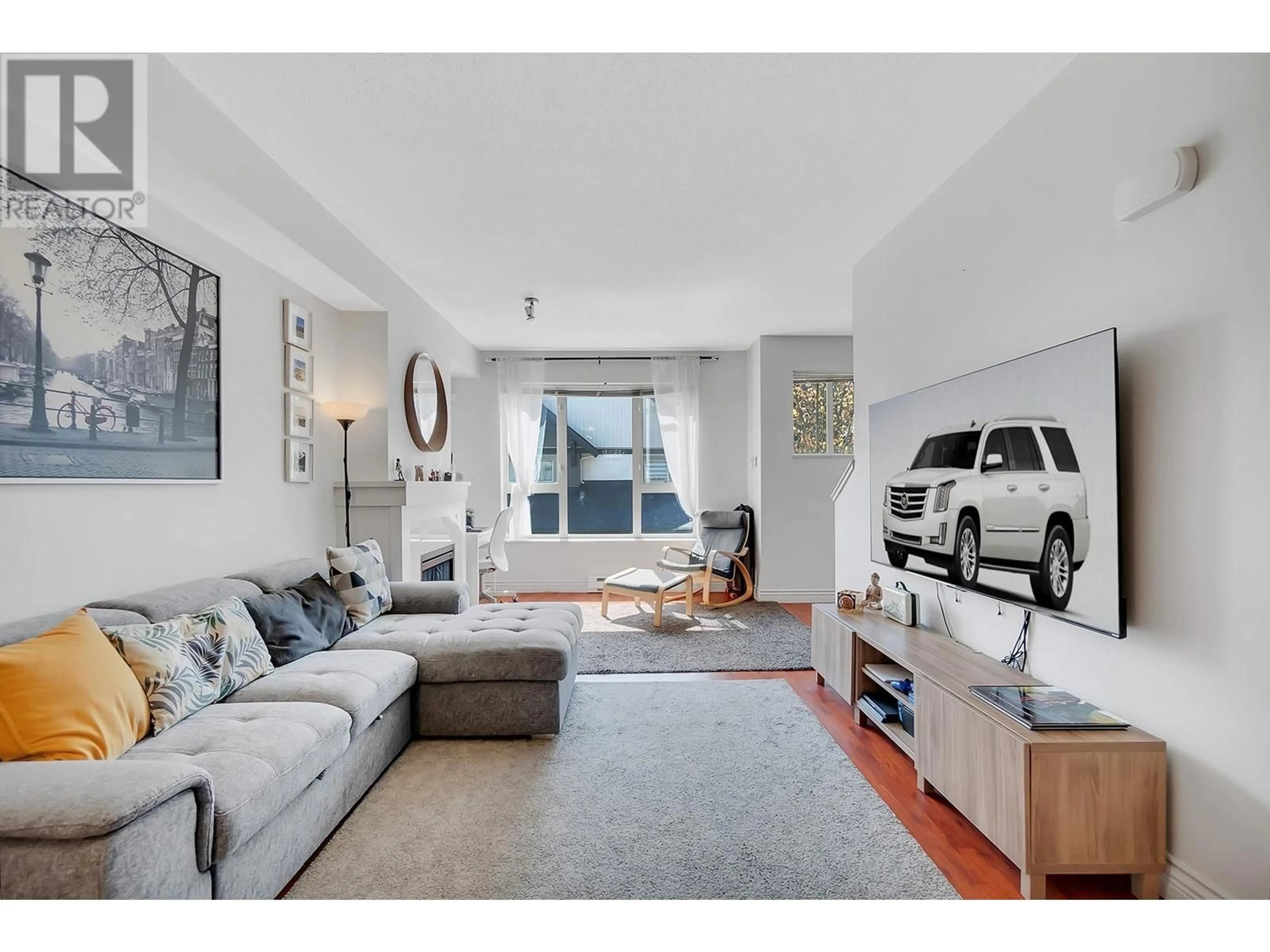 Living room with furniture, unknown for 102 - 1369 PURCELL DRIVE, Coquitlam British Columbia V3E0C1