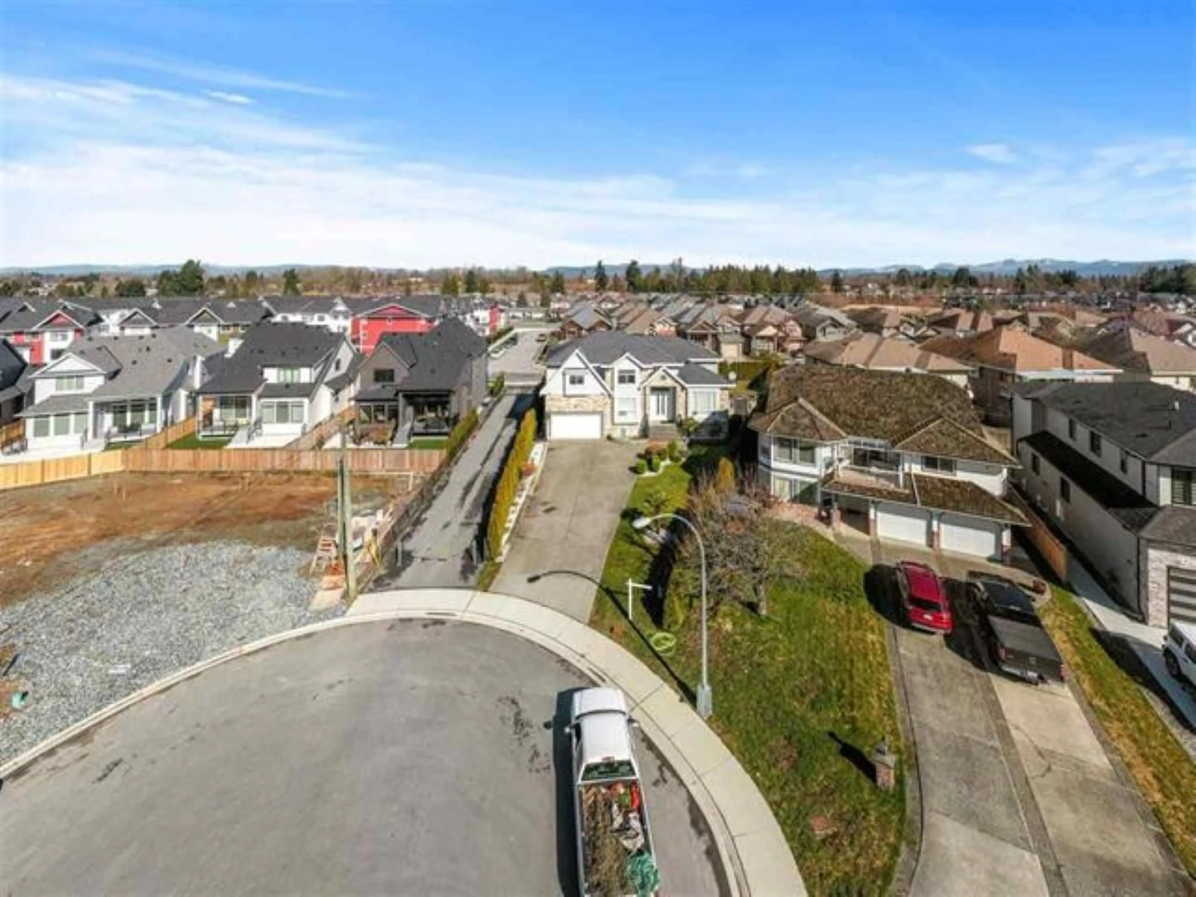 A pic from outside/outdoor area/front of a property/back of a property/a pic from drone, unknown for 2964 BERGMAN, Abbotsford British Columbia V4X1H3