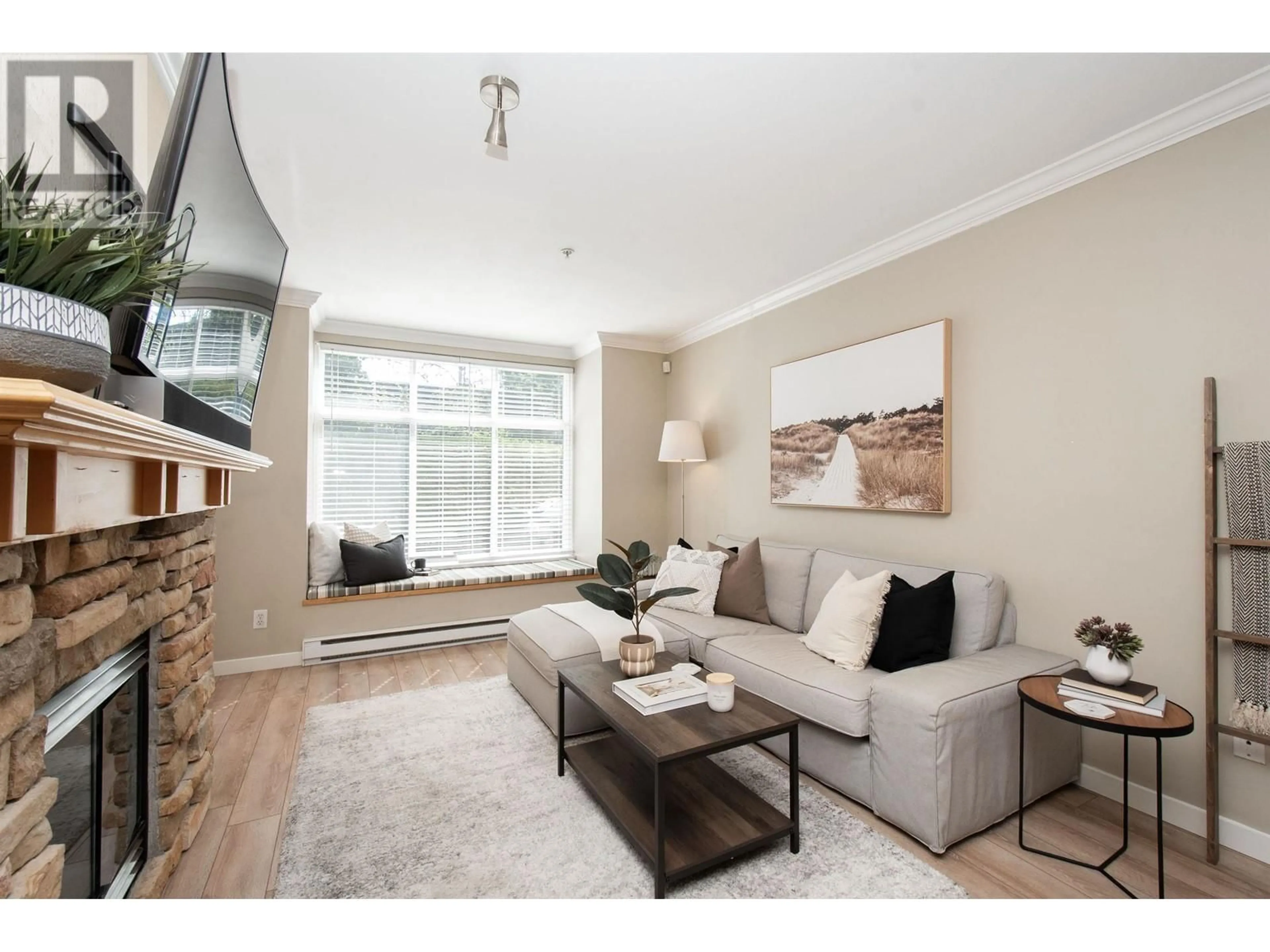 Living room with furniture, unknown for 109 - 1111 LYNN VALLEY ROAD, North Vancouver British Columbia V7J3V4