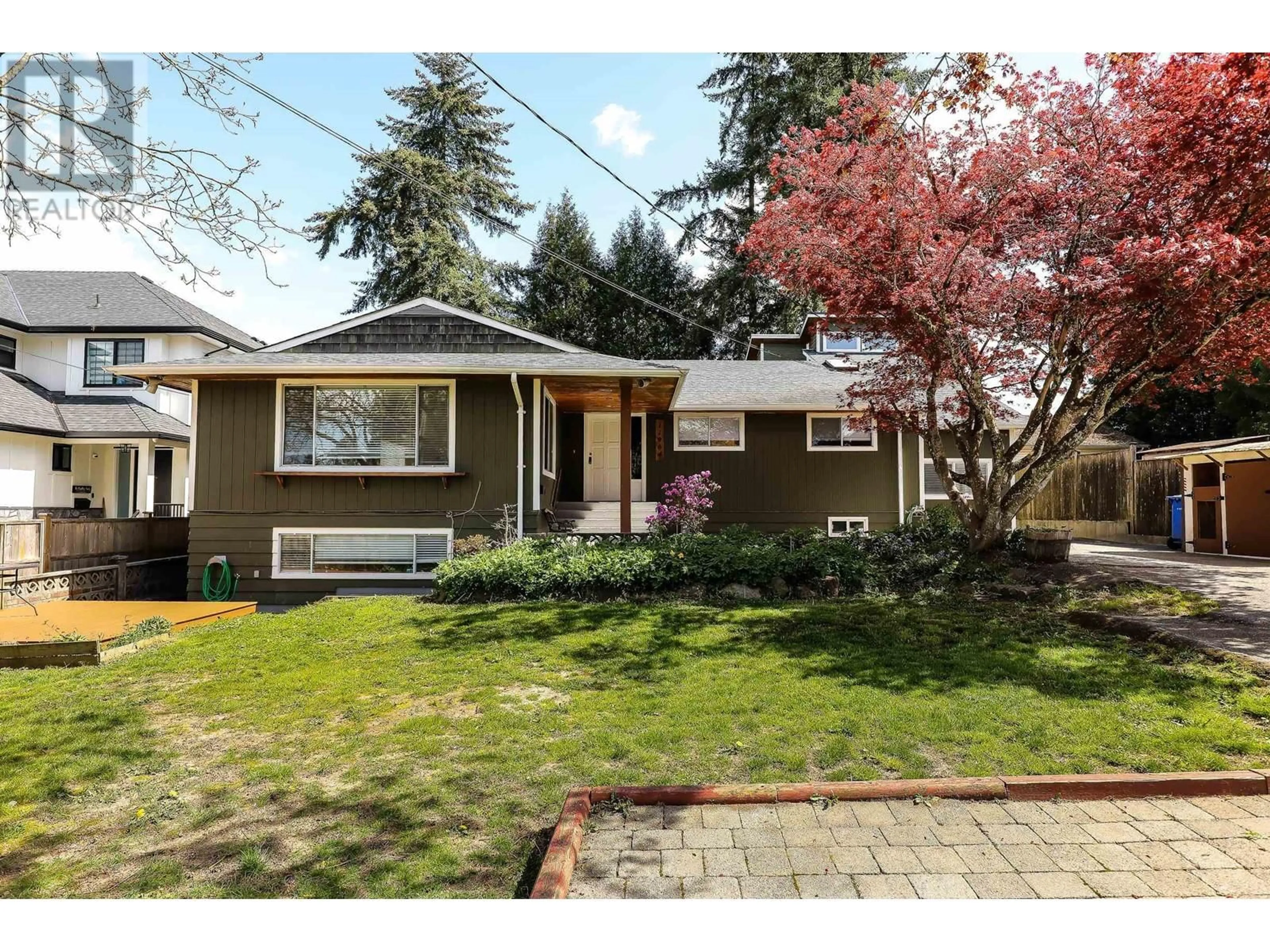 Home with vinyl exterior material, street for 11964 GLENHURST STREET, Maple Ridge British Columbia V2X6V6