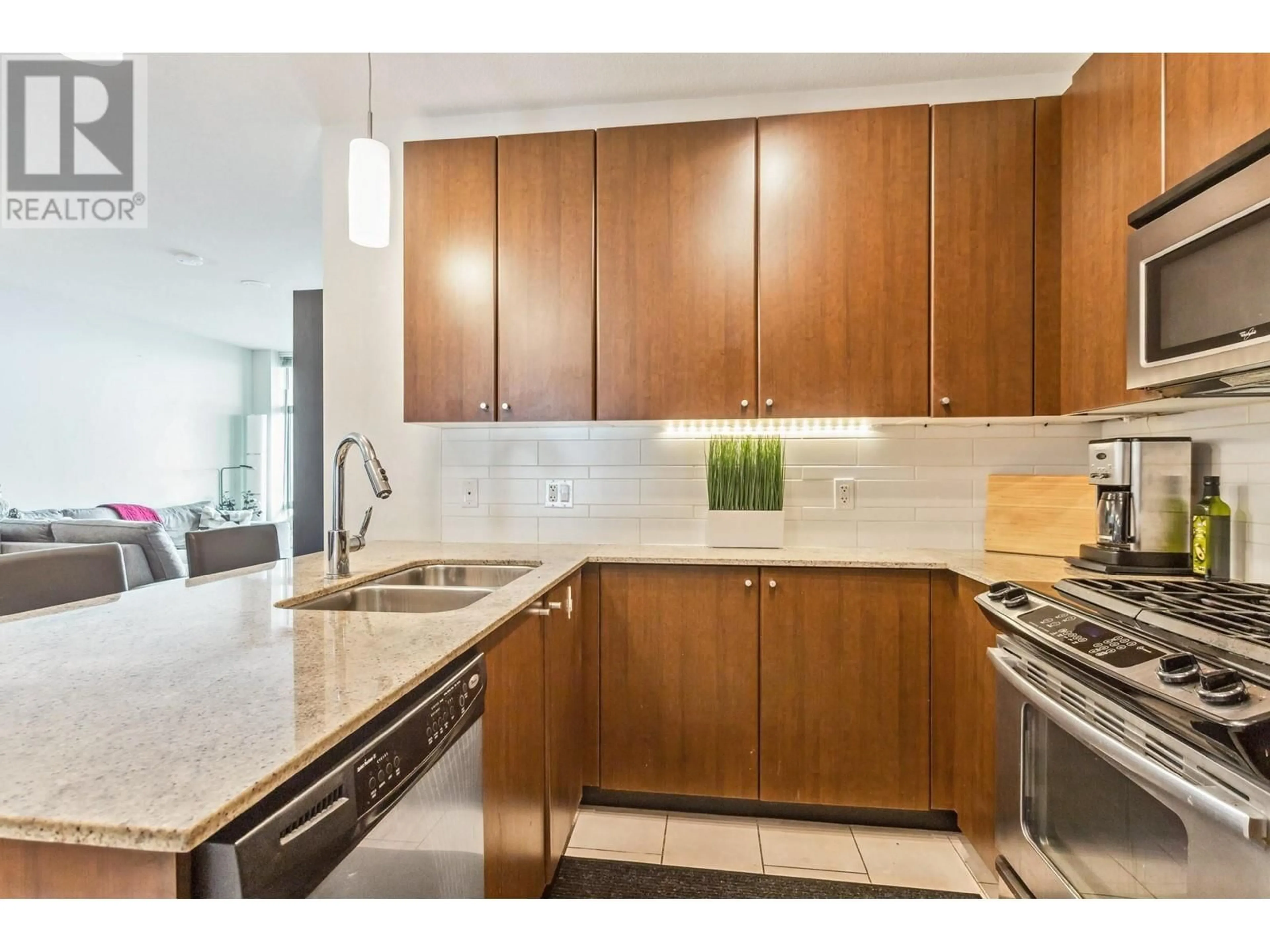 Unknown for 1103 - 280 ROSS DRIVE, New Westminster British Columbia V3L0C2