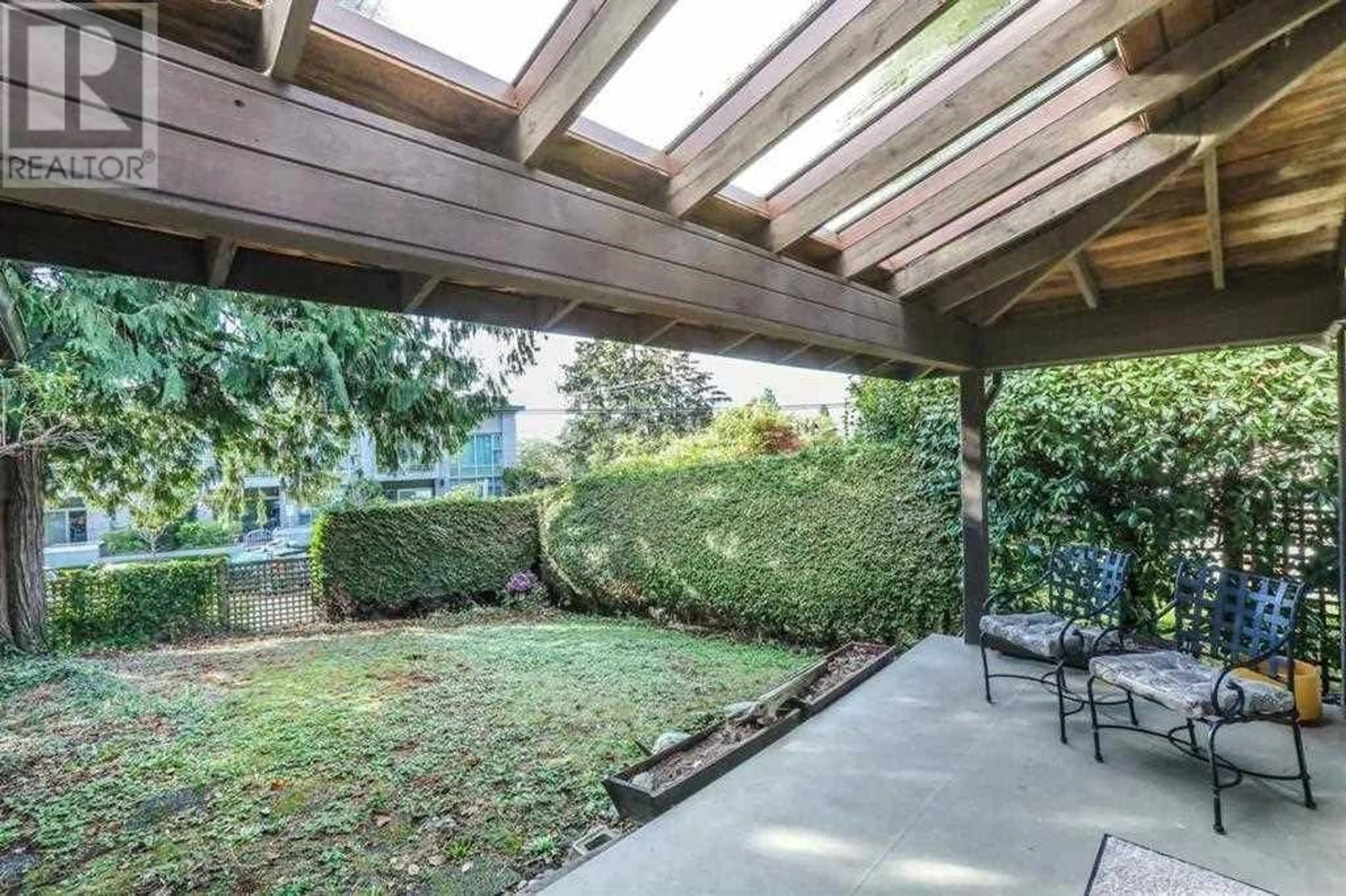 Patio, street for 2493 HAYWOOD AVENUE, West Vancouver British Columbia V7V1Y2