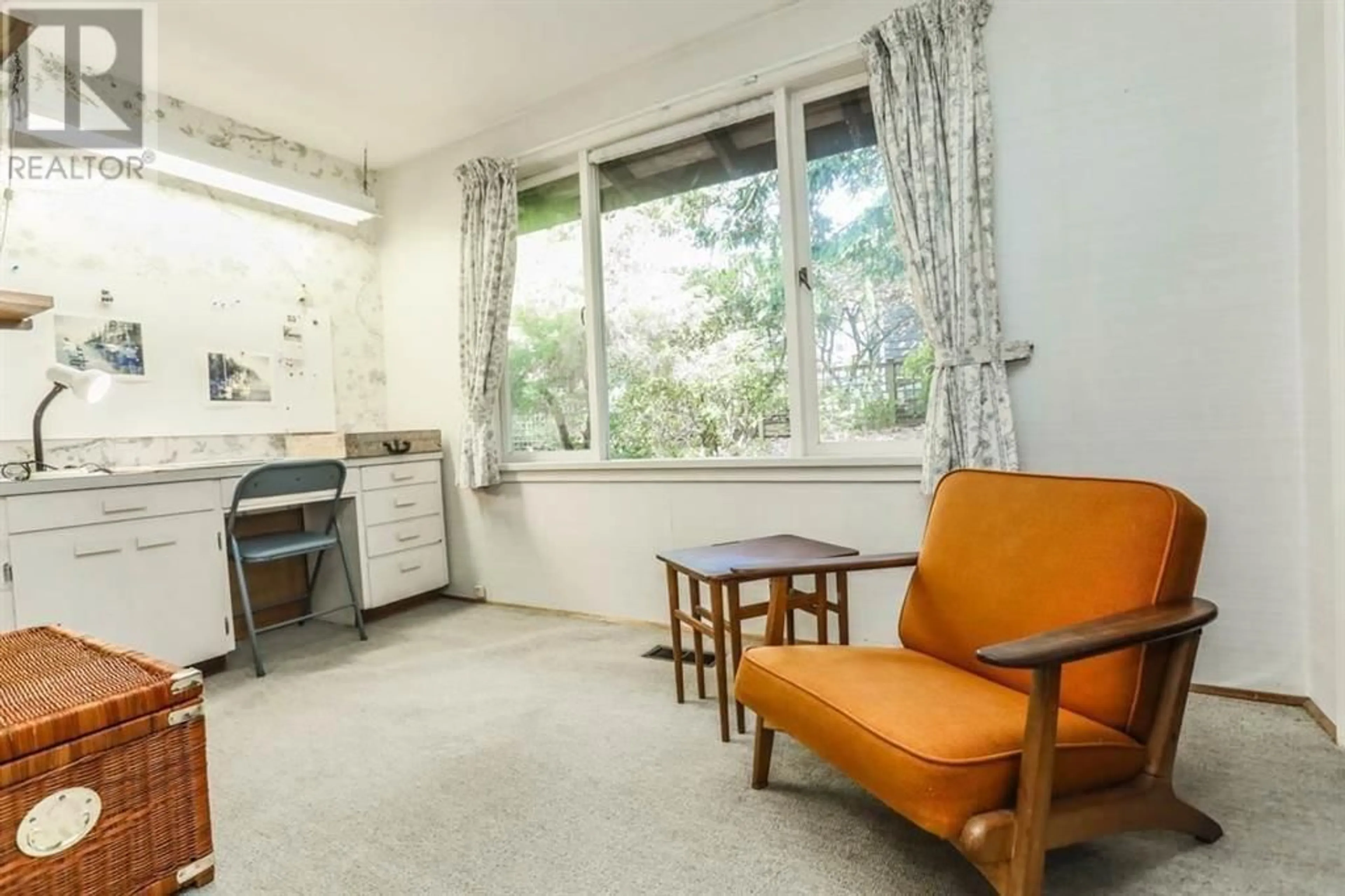 A pic of a room for 2493 HAYWOOD AVENUE, West Vancouver British Columbia V7V1Y2