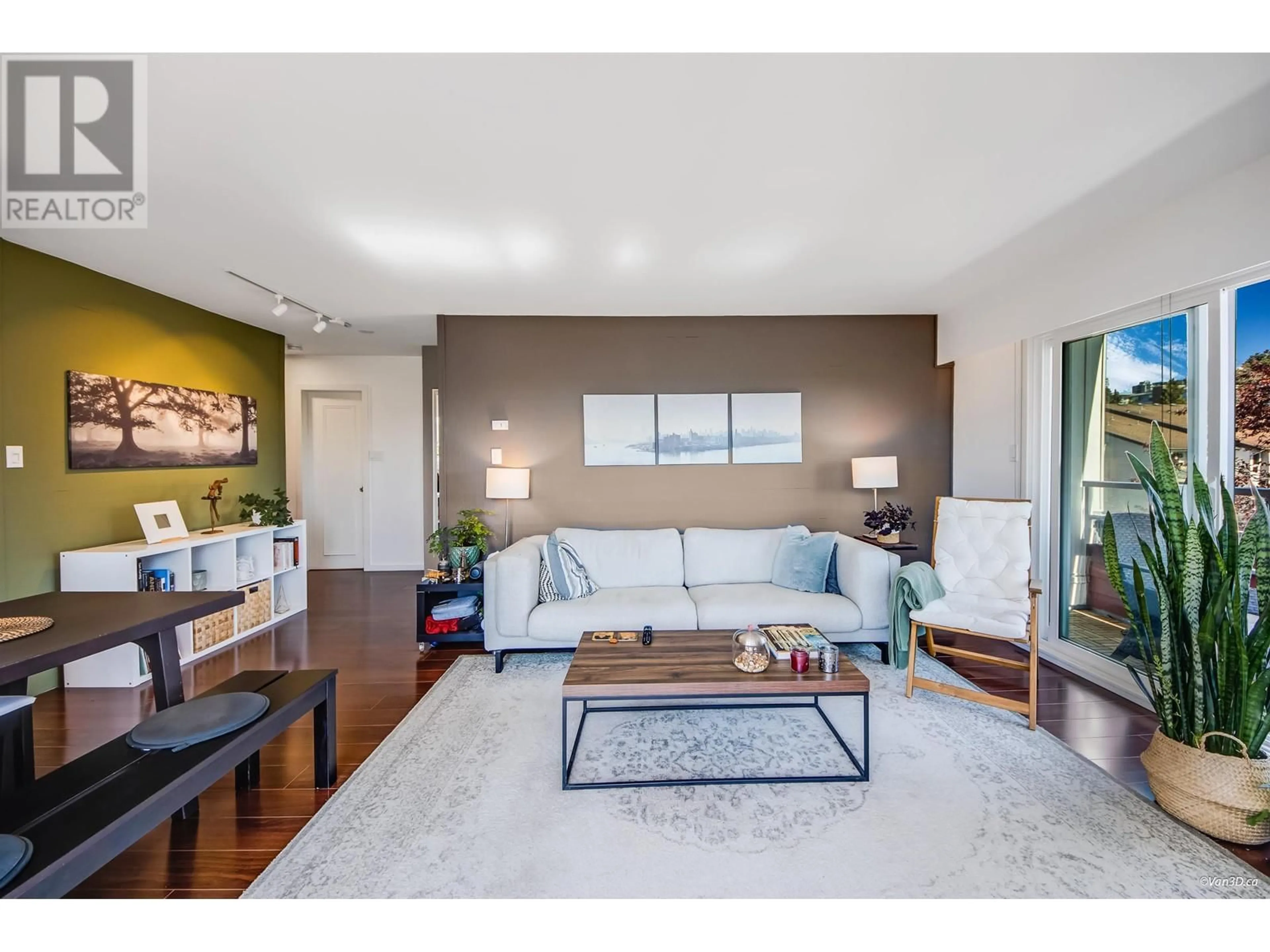Living room with furniture, wood/laminate floor for 501 - 250 1ST STREET, North Vancouver British Columbia V7M1B4