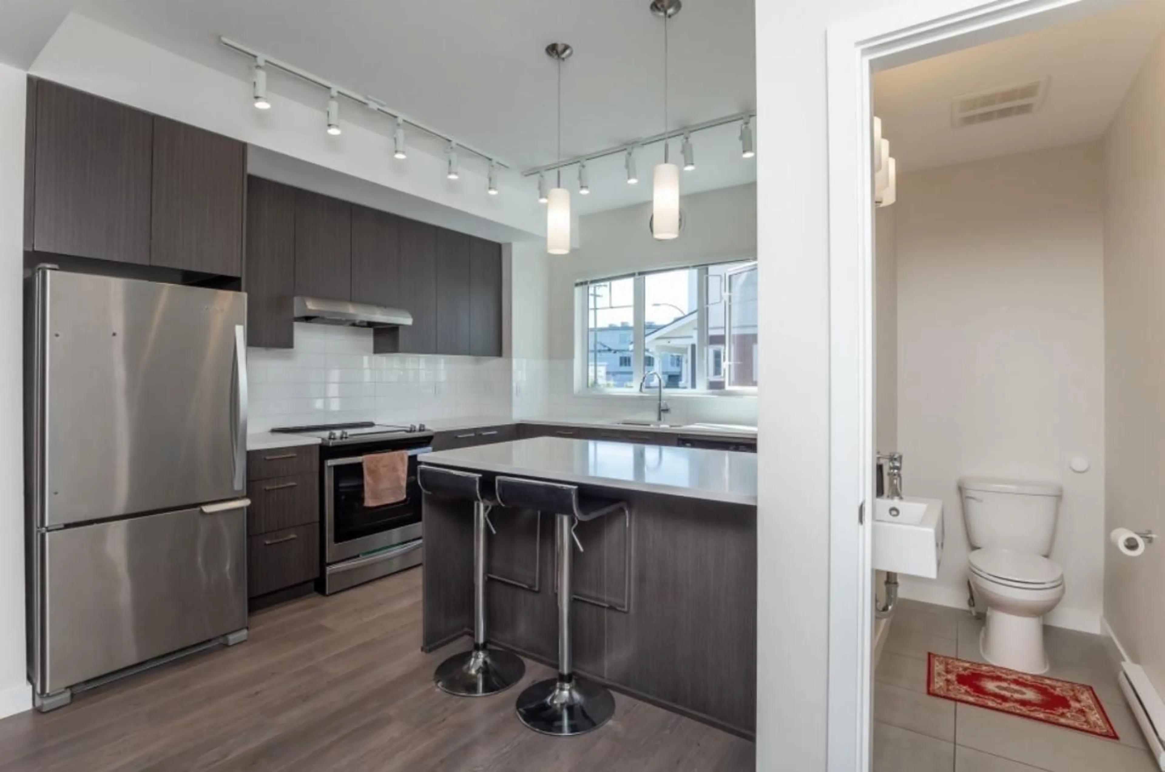Open concept kitchen, unknown for 24 - 2799 ALLWOOD, Abbotsford British Columbia V2T0J2