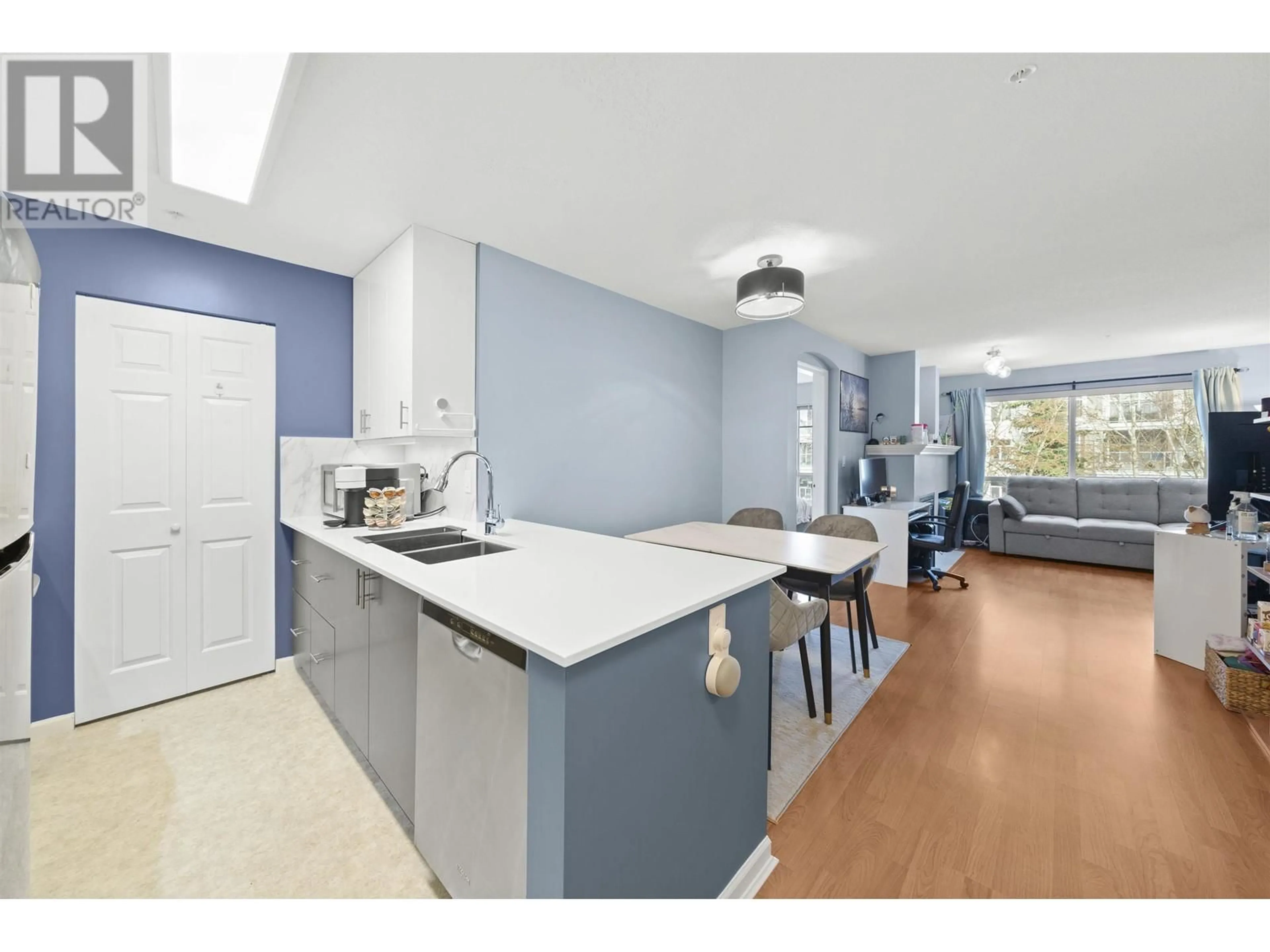 Open concept kitchen, unknown for 337 - 5600 ANDREWS ROAD, Richmond British Columbia V7E6N1