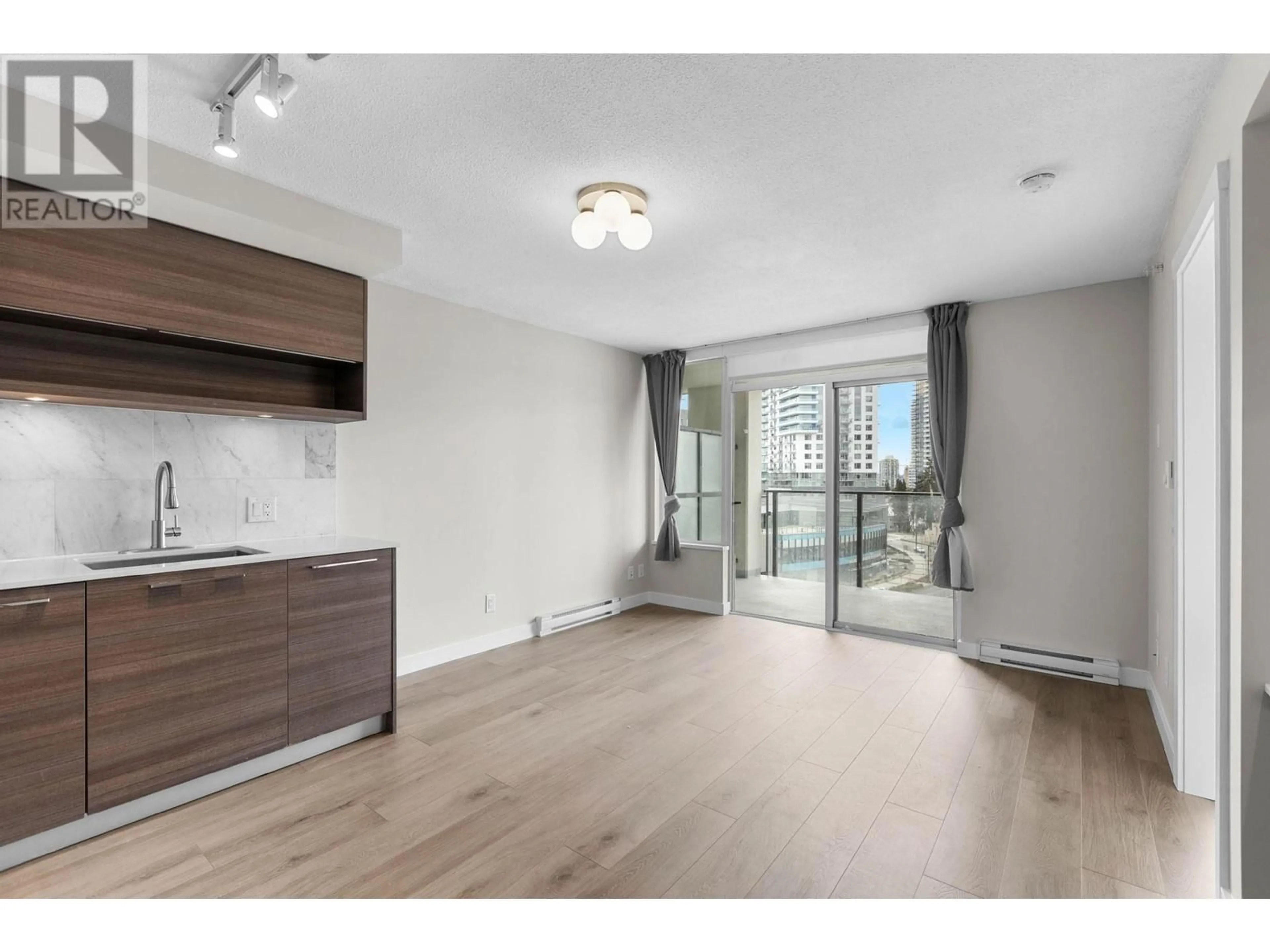 A pic of a room for 801 - 570 EMERSON STREET, Coquitlam British Columbia V3J0G3