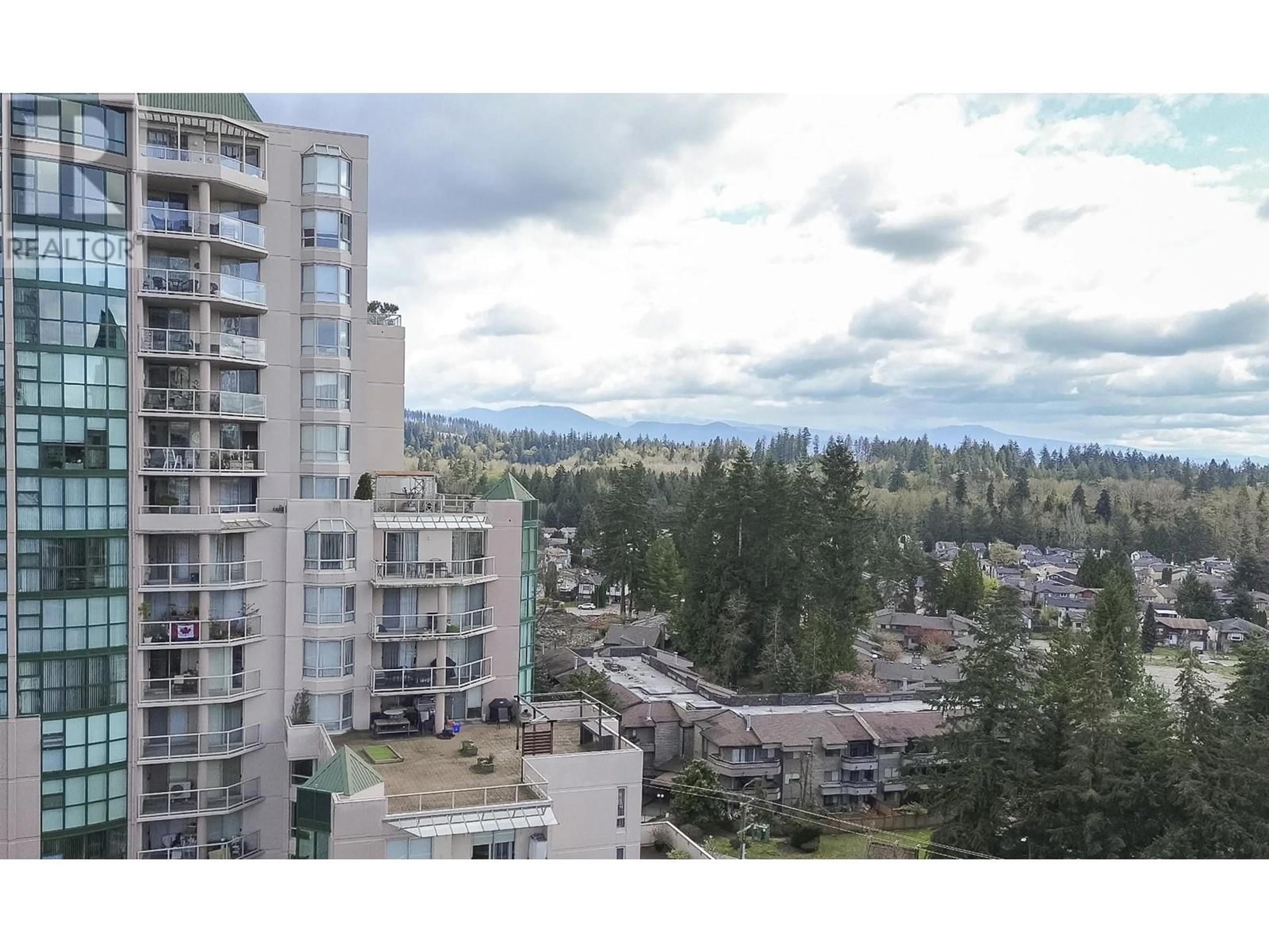 A pic from outside/outdoor area/front of a property/back of a property/a pic from drone, unknown for 605 - 1190 PIPELINE ROAD, Coquitlam British Columbia V3B7T9