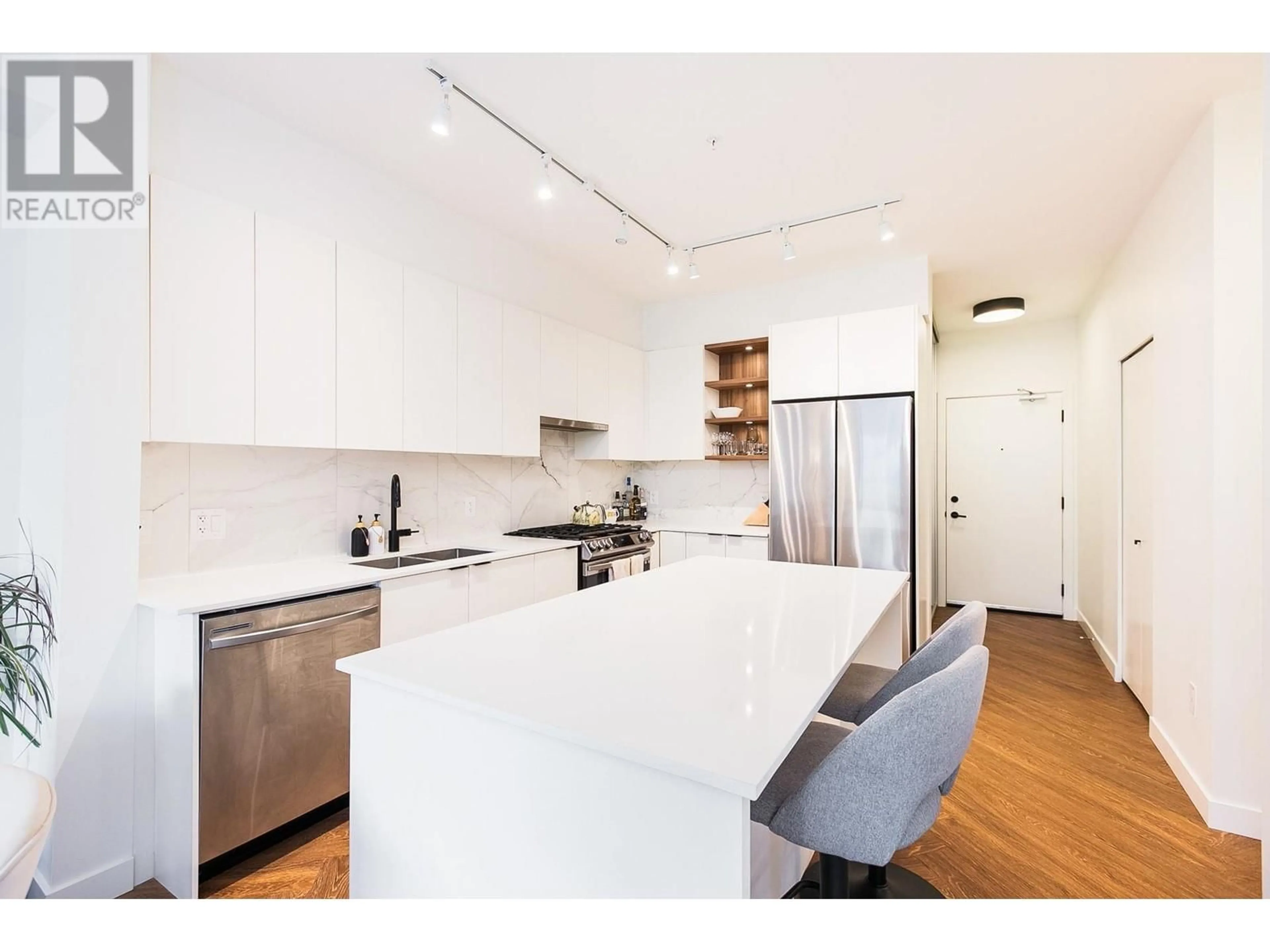 Open concept kitchen, unknown for 301 - 3229 ST JOHNS STREET, Port Moody British Columbia V3H0M4