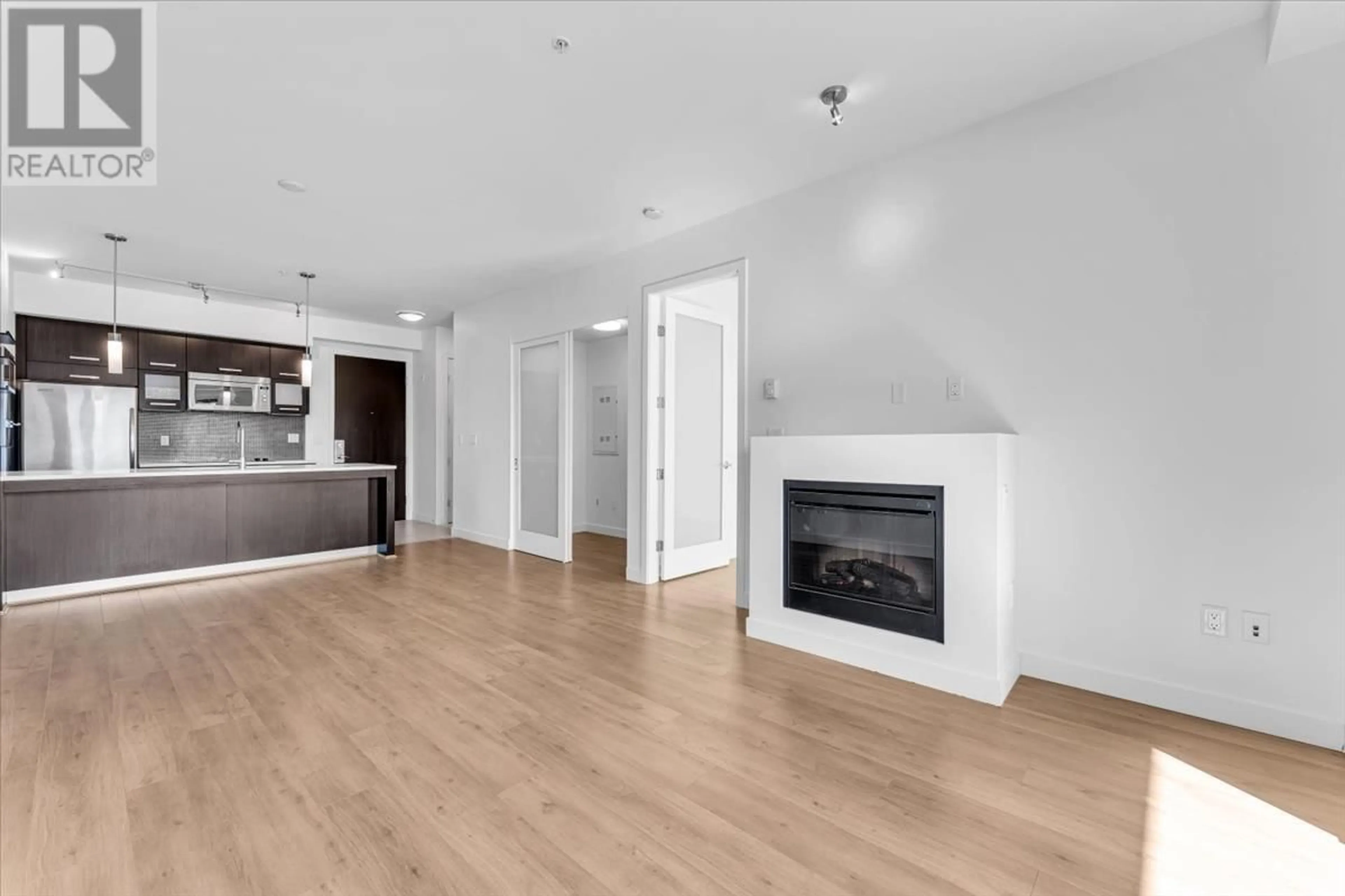 Unknown for 210 - 3333 MAIN STREET, Vancouver British Columbia V5V3M8