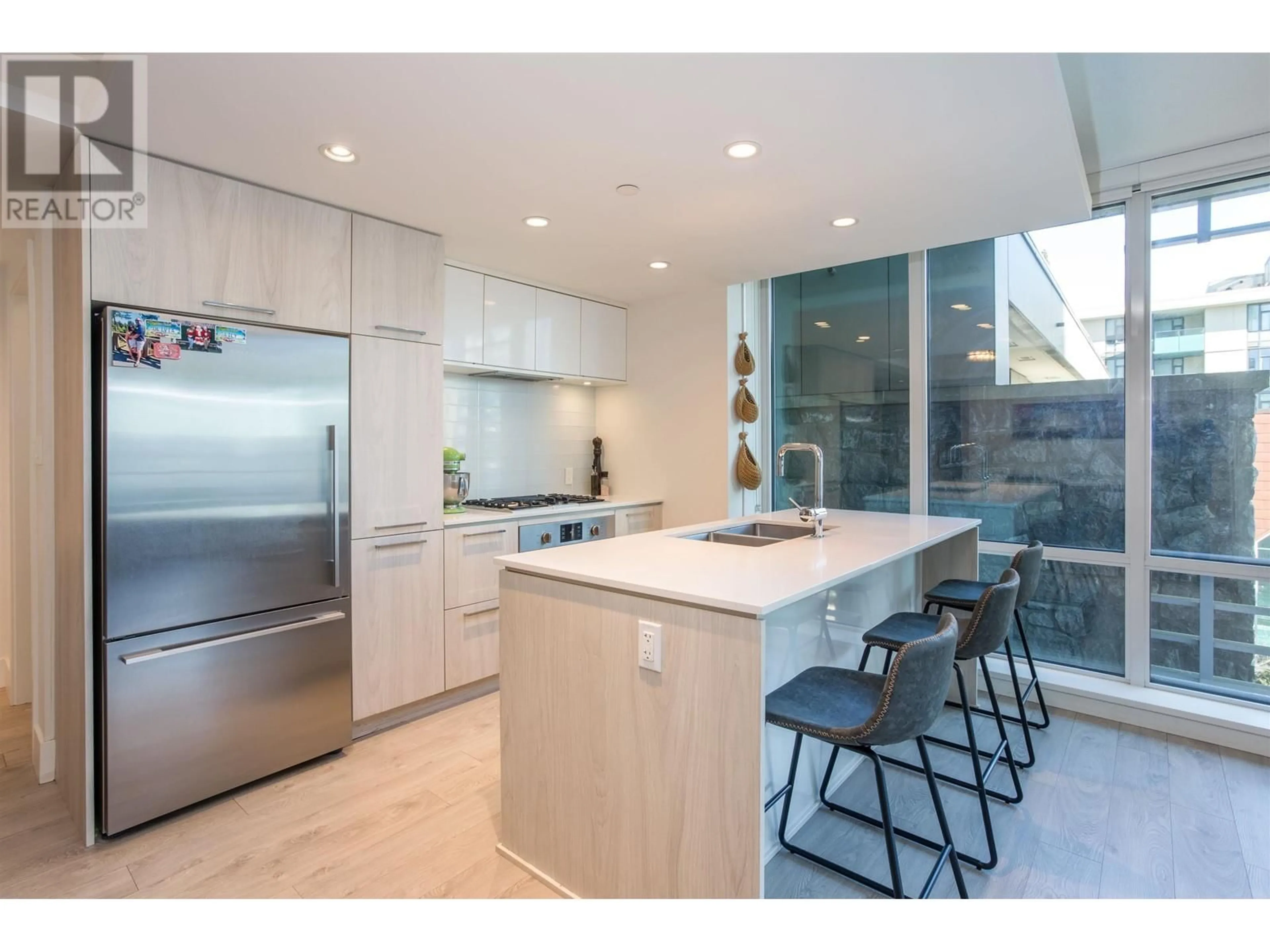 Contemporary kitchen, ceramic/tile floor for 308 - 680 SEYLYNN CRESCENT, North Vancouver British Columbia V7J0B5
