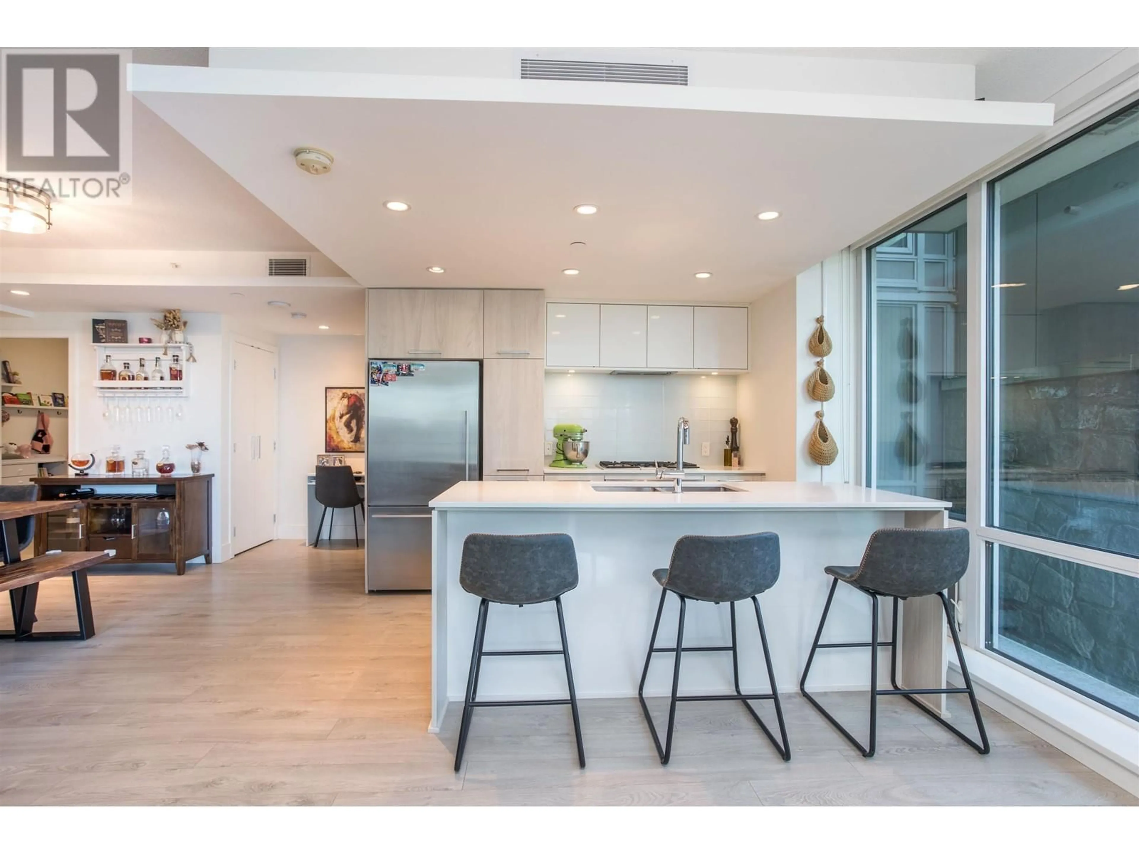 Open concept kitchen, unknown for 308 - 680 SEYLYNN CRESCENT, North Vancouver British Columbia V7J0B5