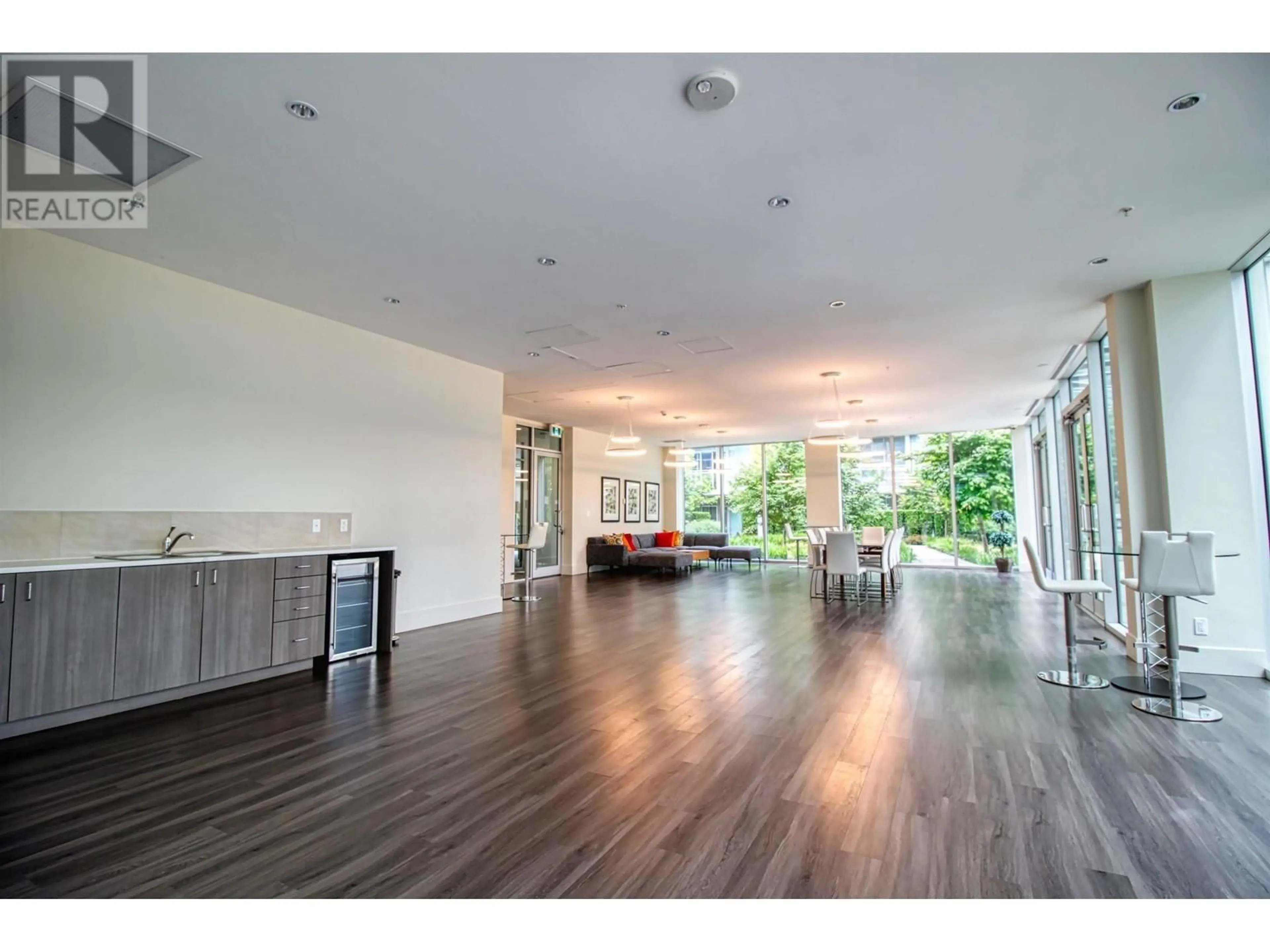 Indoor foyer for 514 - 8633 CAPSTAN WAY, Richmond British Columbia V6X0N5