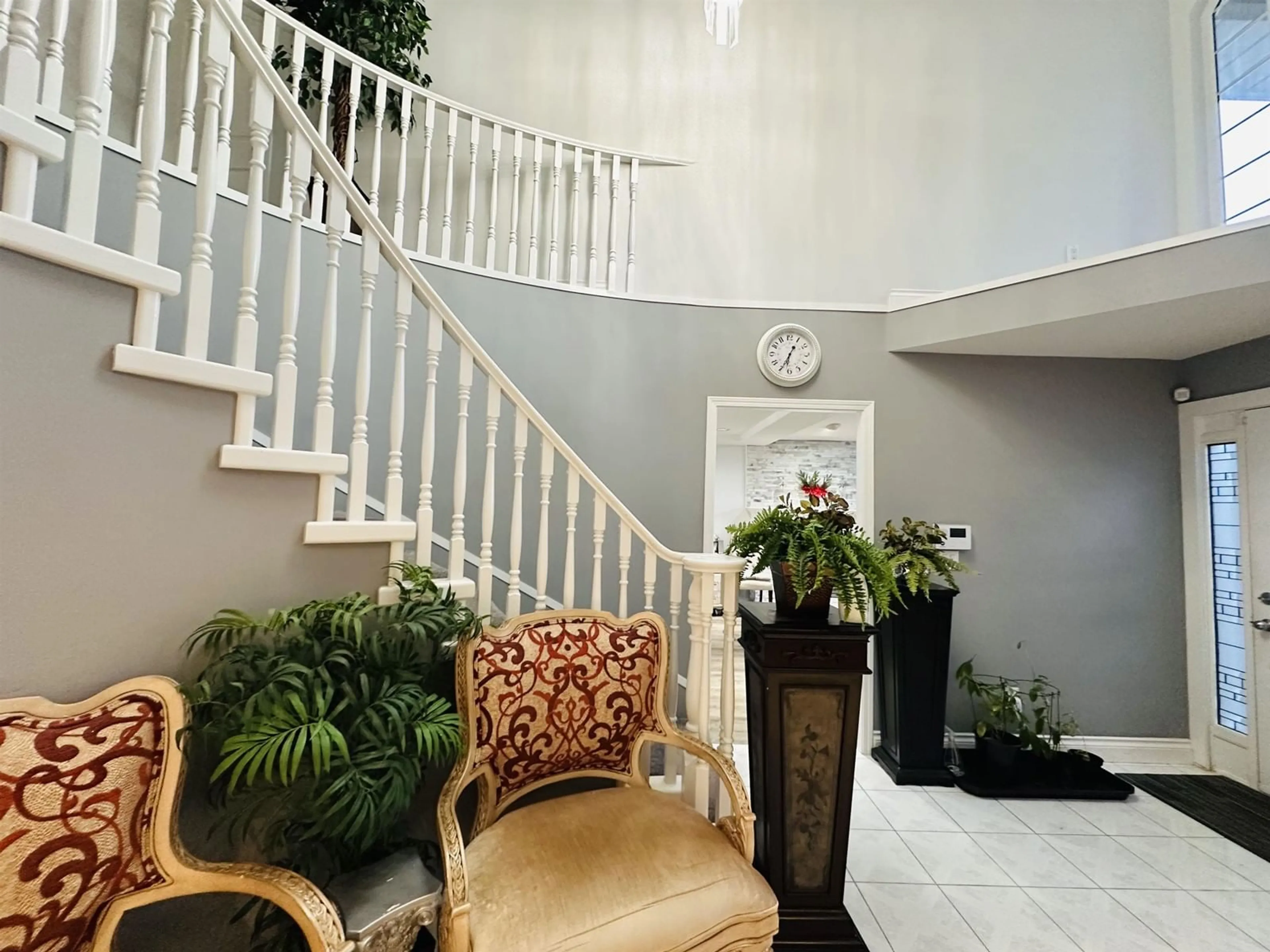 Indoor foyer for 8234 151A, Surrey British Columbia V3S8M6