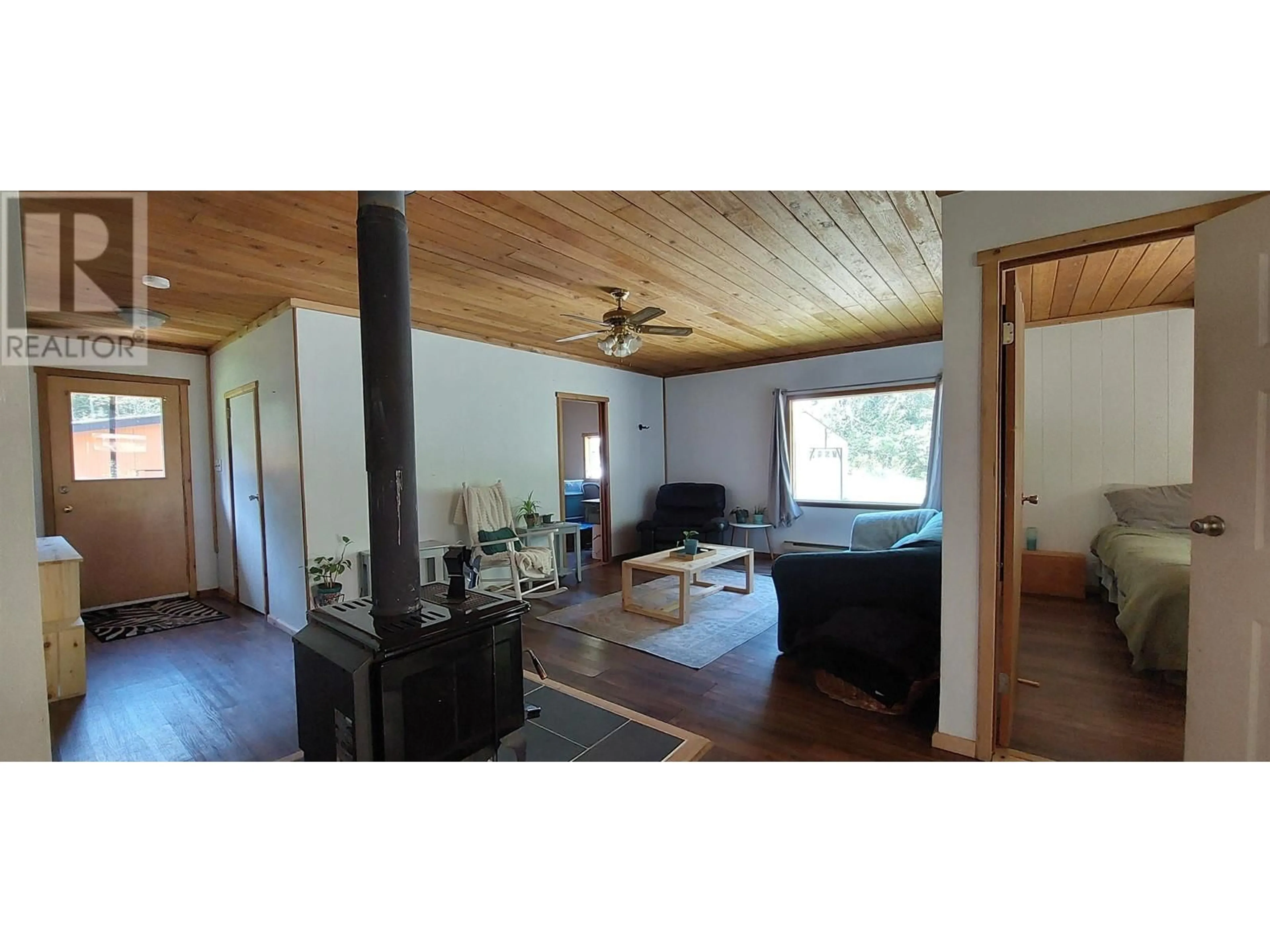 A pic of a room for 2794 MACKENZIE HIGHWAY, Bella Coola British Columbia V0T1H0