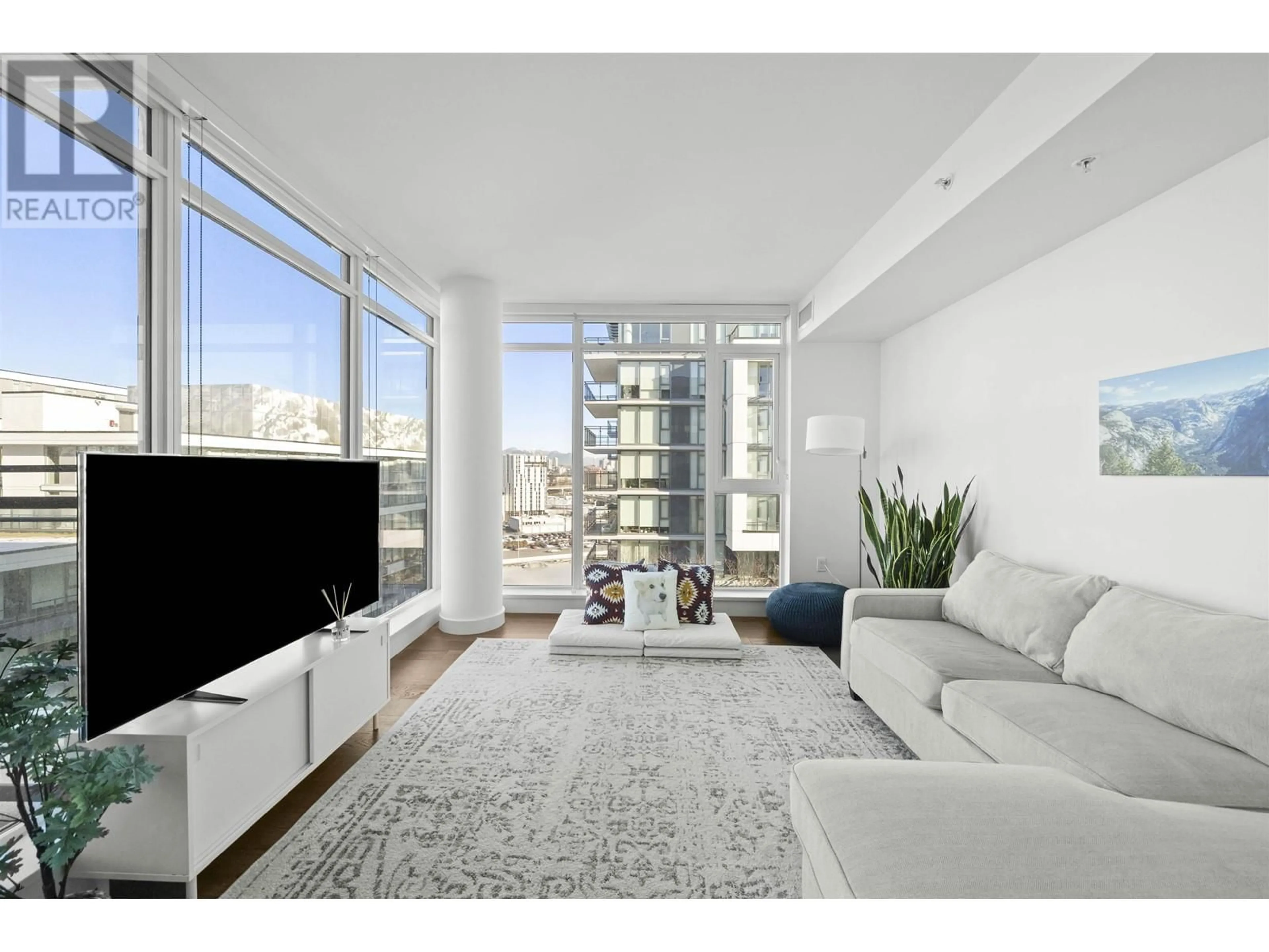 Living room with furniture, unknown for 1307 - 8199 CAPSTAN WAY, Richmond British Columbia V6X0V1