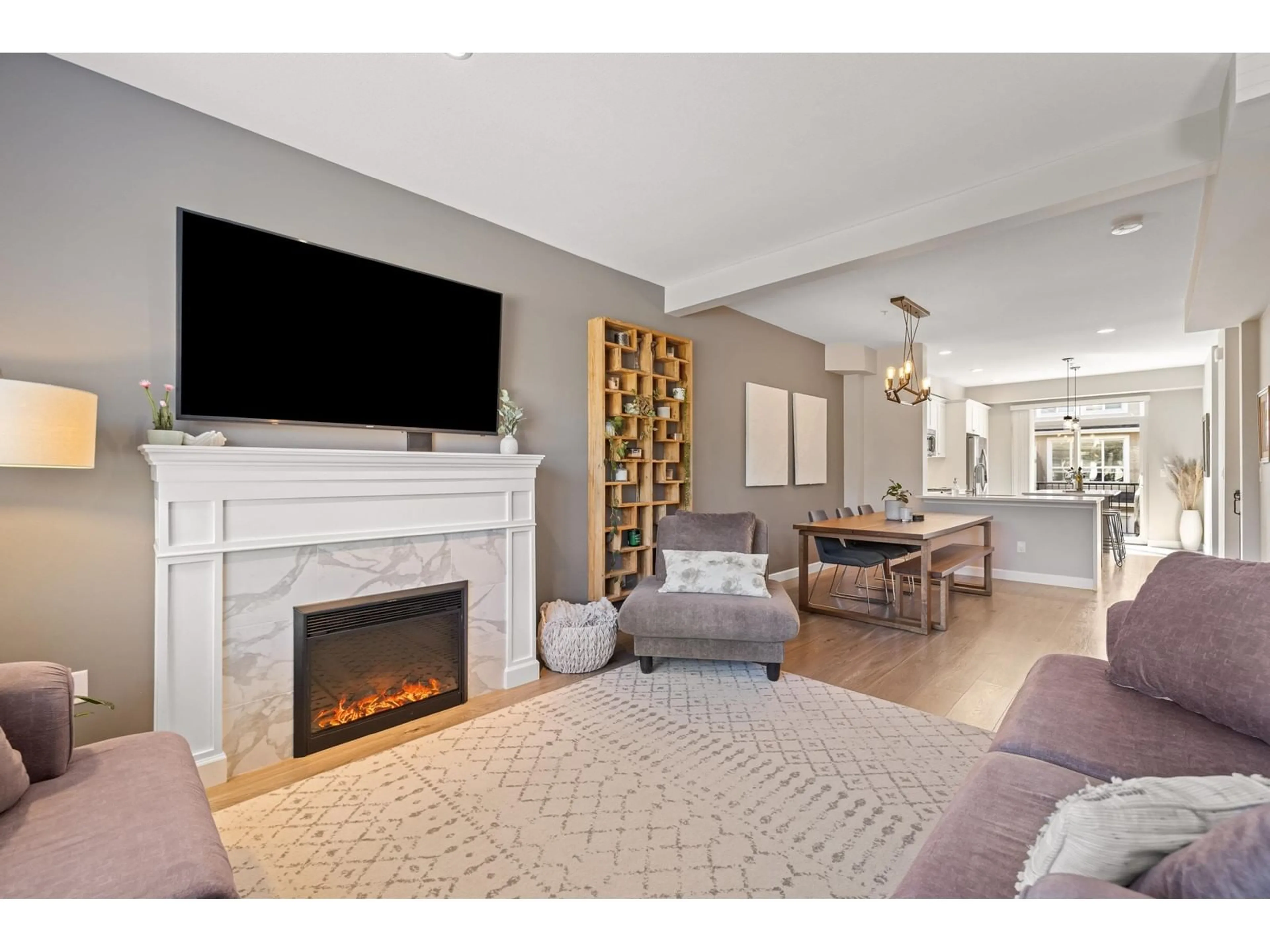 Living room with furniture, unknown for 2 - 7059 210, Langley British Columbia V2Y0T2