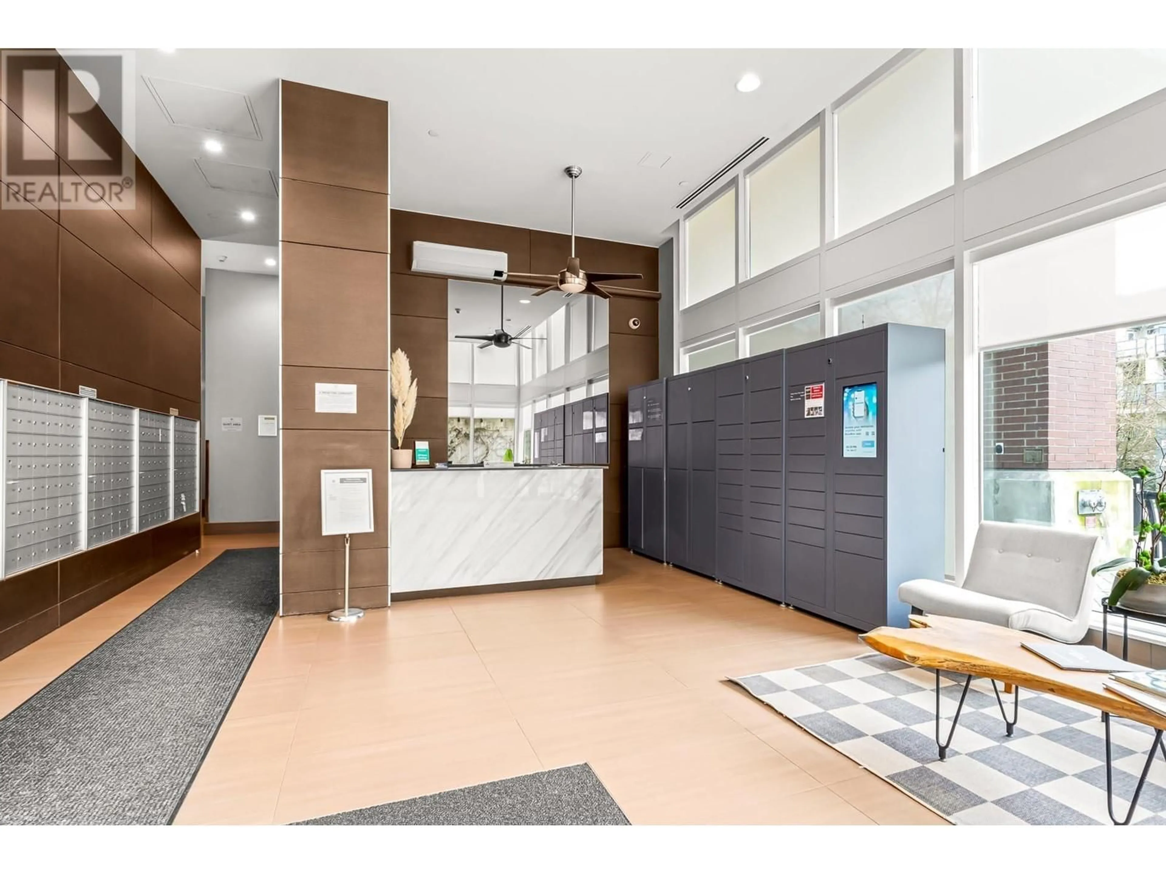 Indoor foyer for 1210 - 271 FRANCIS WAY, New Westminster British Columbia V3L0H2