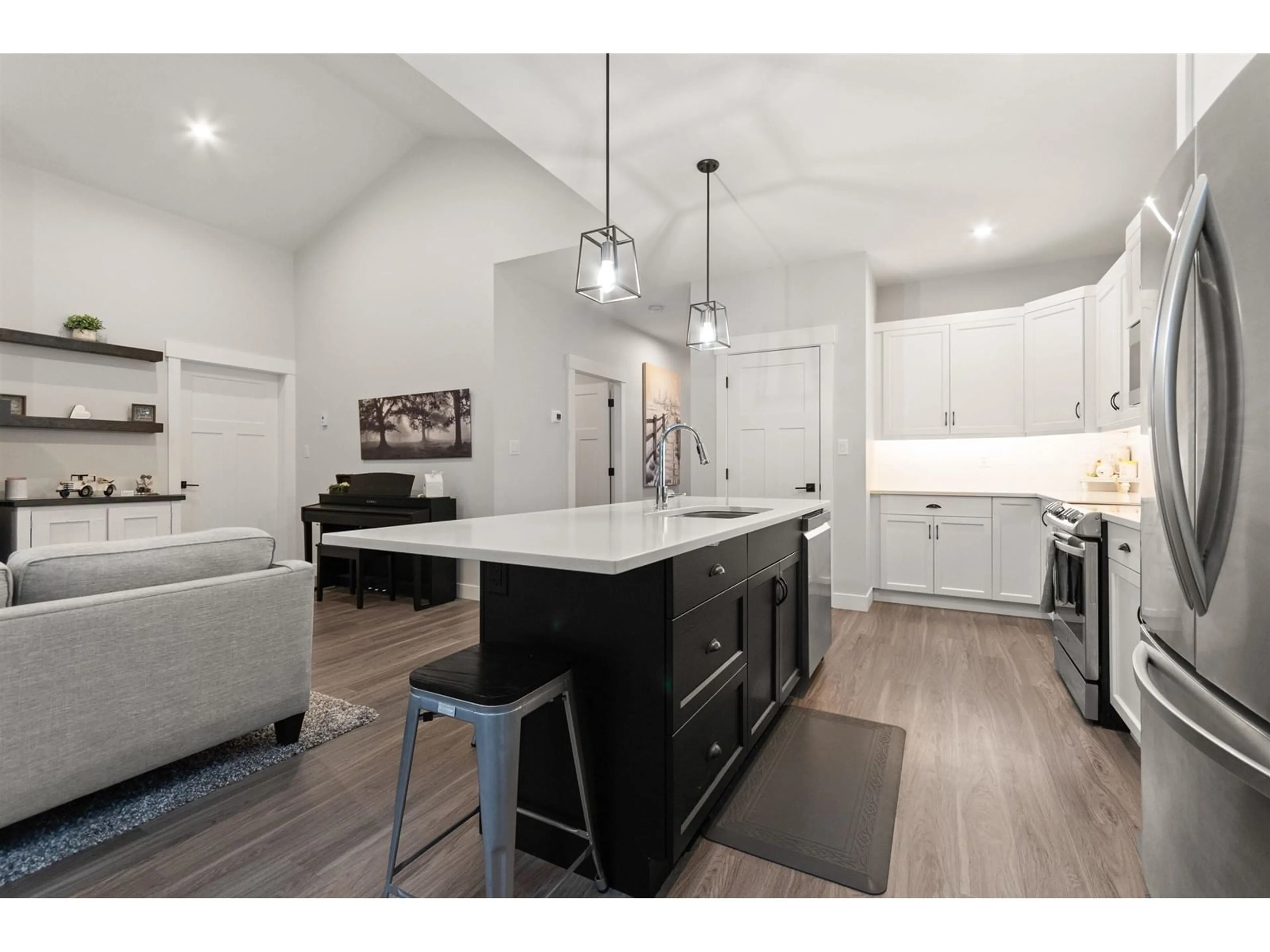 Open concept kitchen, unknown for 65561 SKYLARK LANE, Hope British Columbia V0X1L1