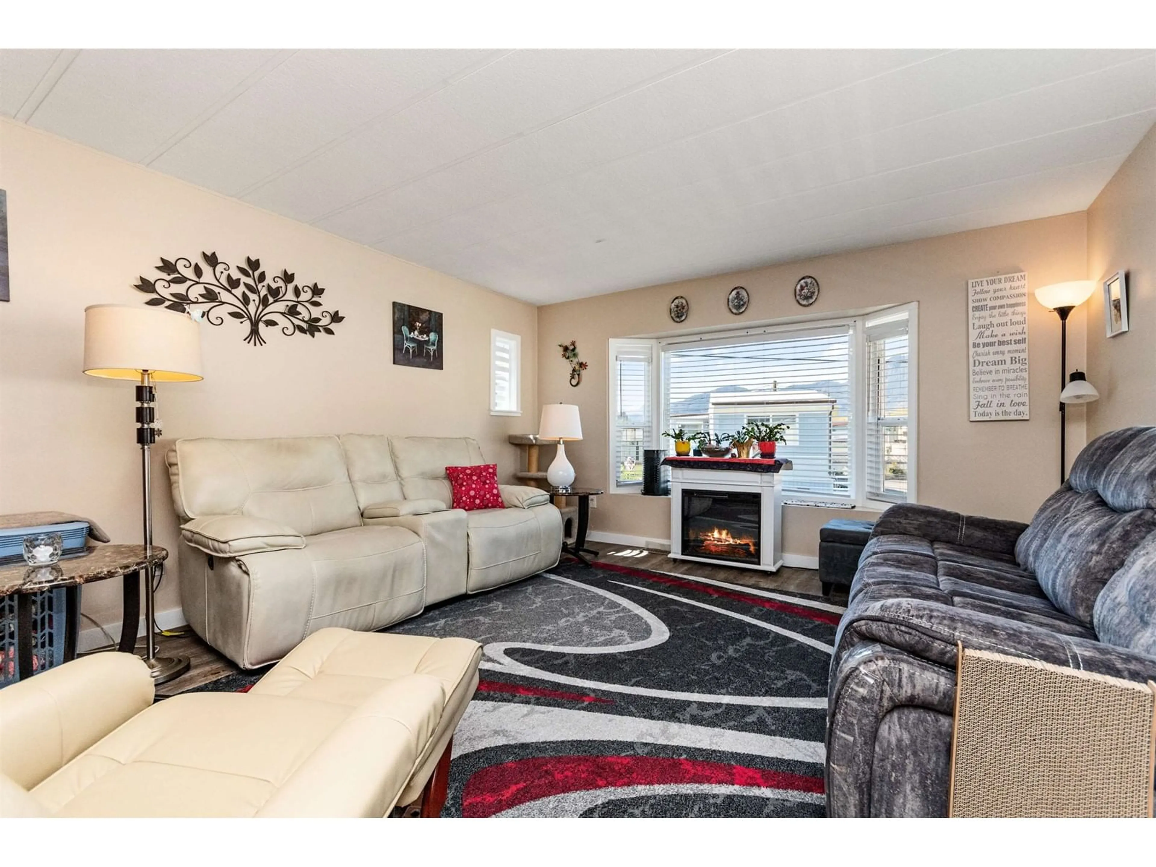 Living room with furniture, unknown for 18 - 62780 FLOOD HOPE ROAD, Hope British Columbia V0X1L2
