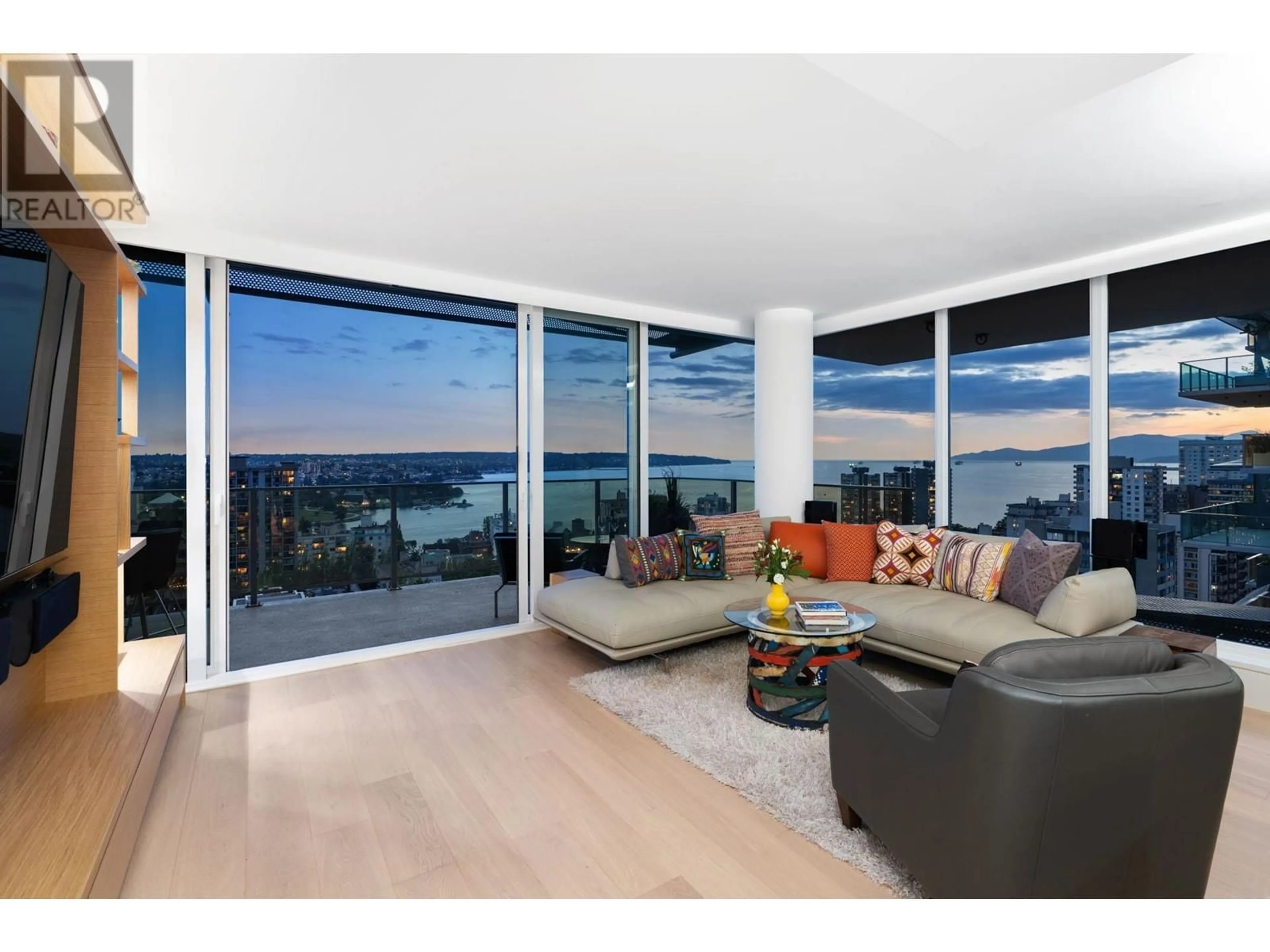 Living room with furniture, unknown for 1604 - 1365 DAVIE STREET, Vancouver British Columbia V6E1N5