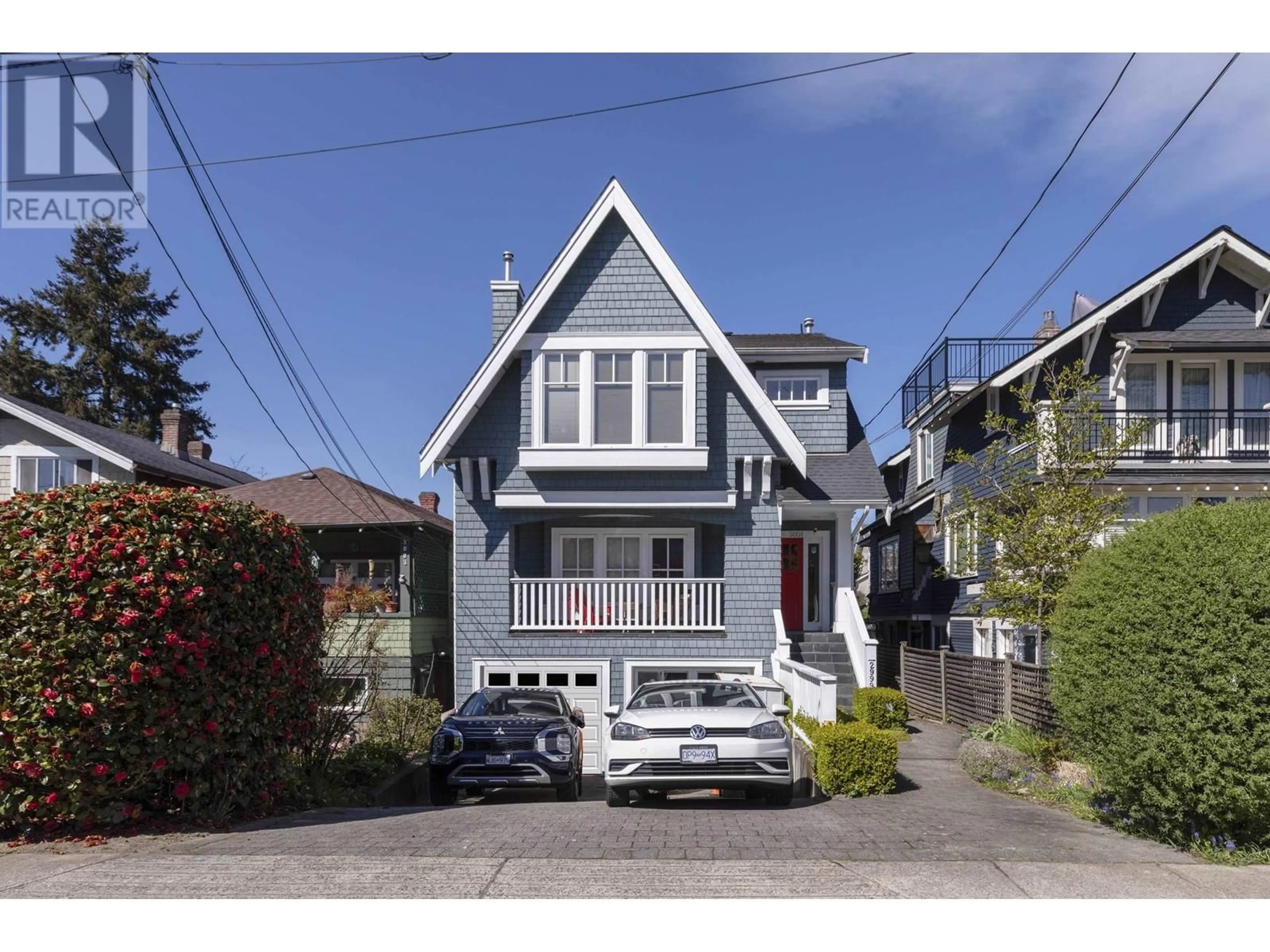 Home with vinyl exterior material, street for 3001 7TH AVENUE, Vancouver British Columbia V6K1Z7