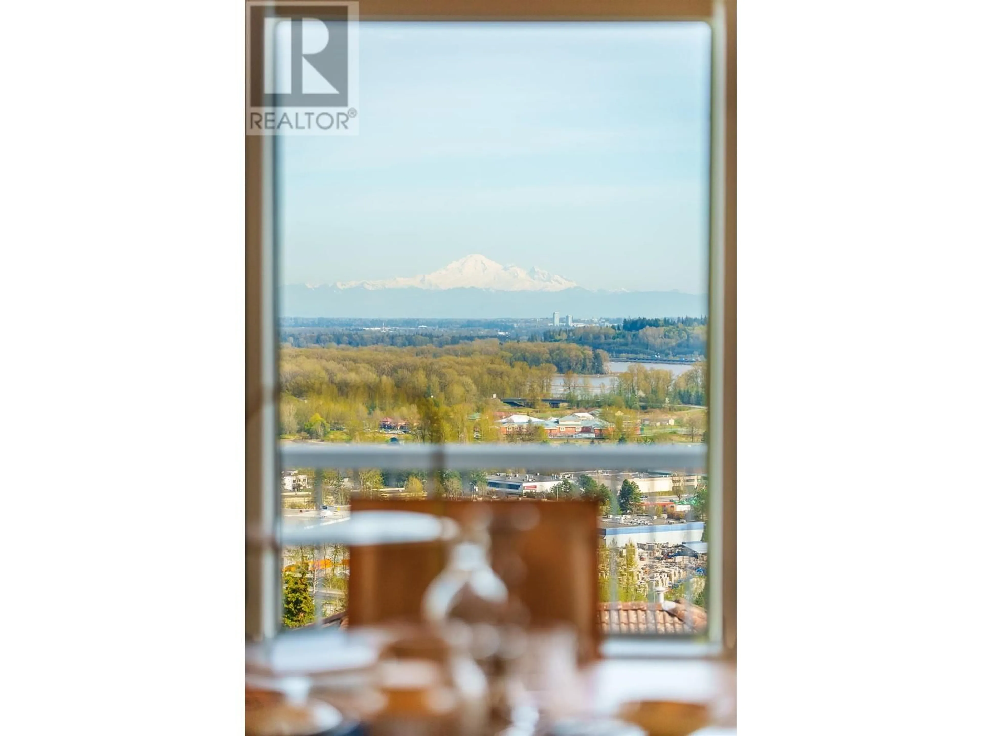 Dining room, wood/laminate floor for 2237 SICAMOUS AVENUE, Coquitlam British Columbia V3K6R9