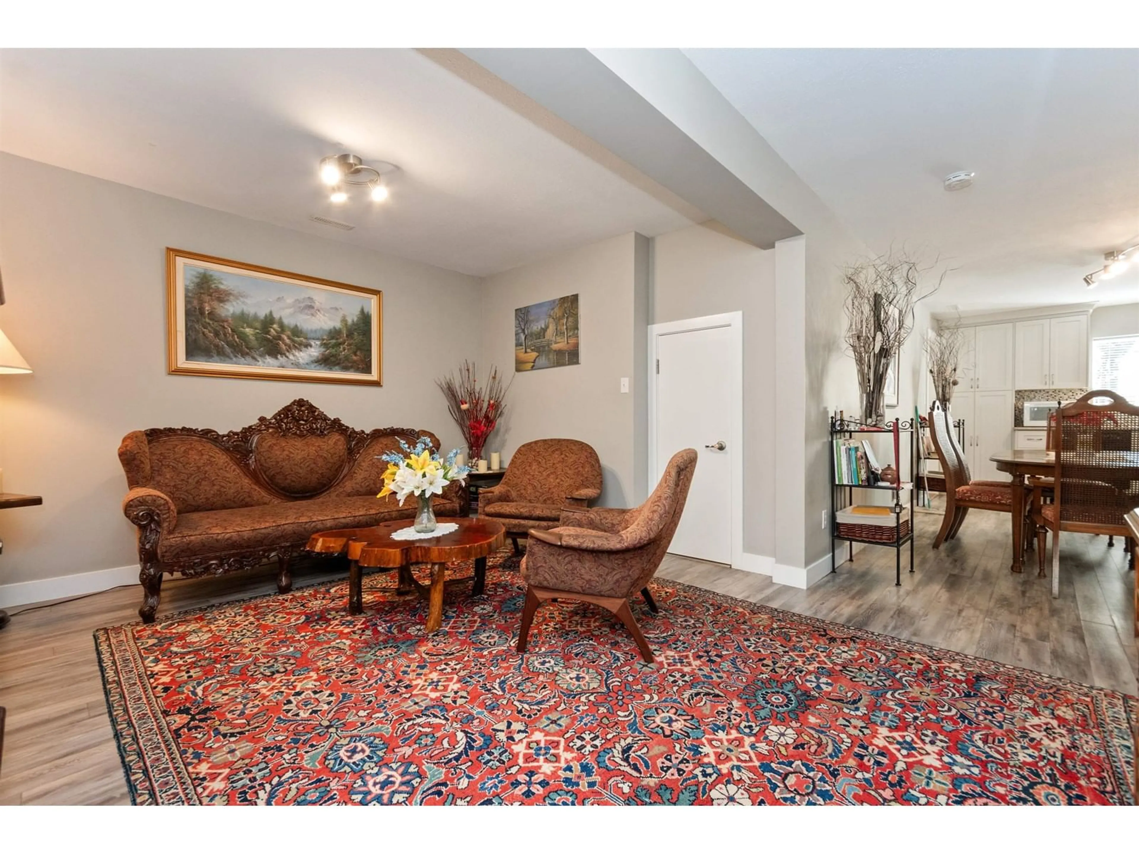 Living room with furniture, carpet floor for 10243 ROYALWOOD BOULEVARD, Rosedale British Columbia V0X1X1