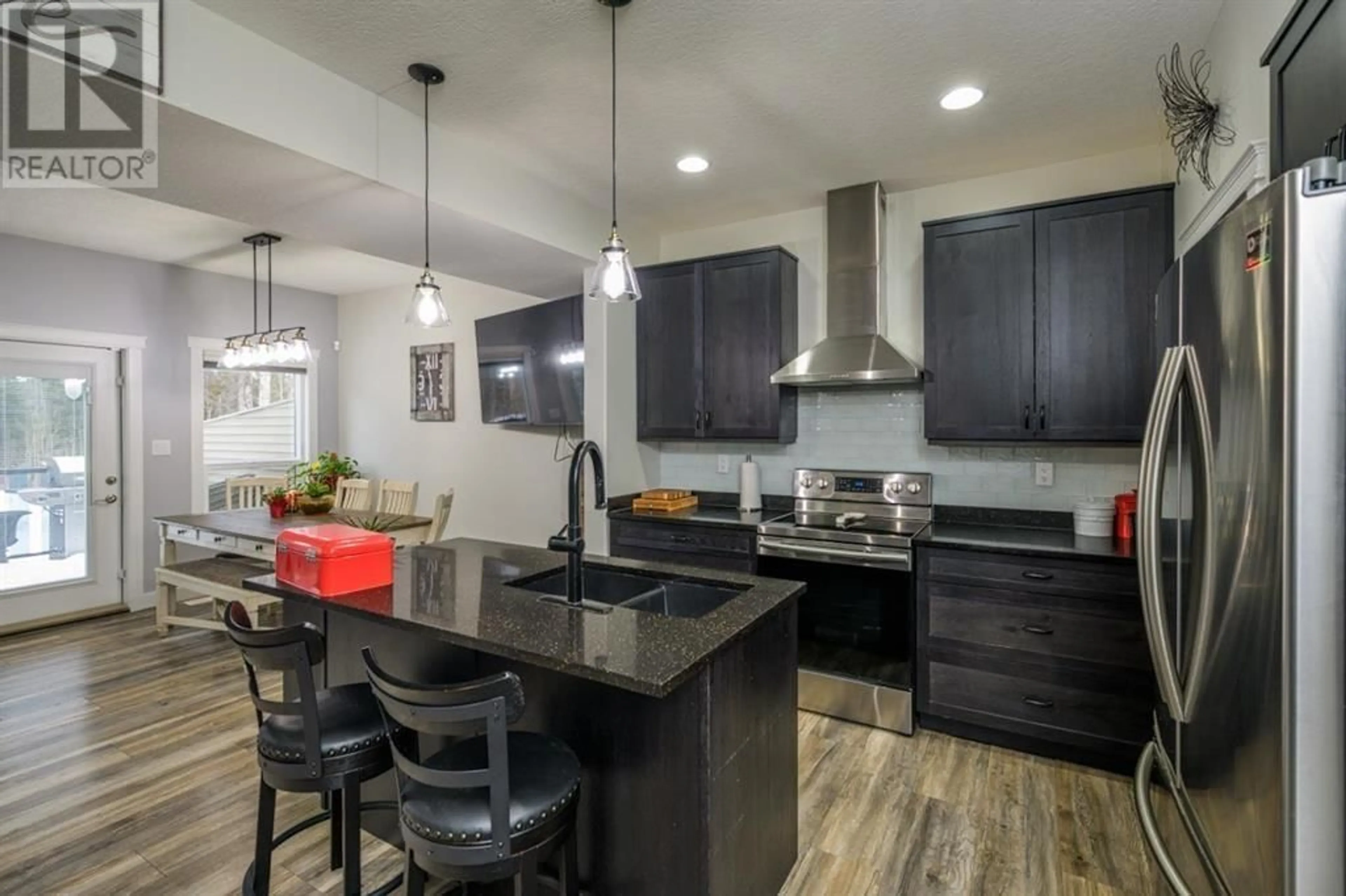 Open concept kitchen, unknown for 7654 CREEKSIDE WAY, Prince George British Columbia V2N0C2