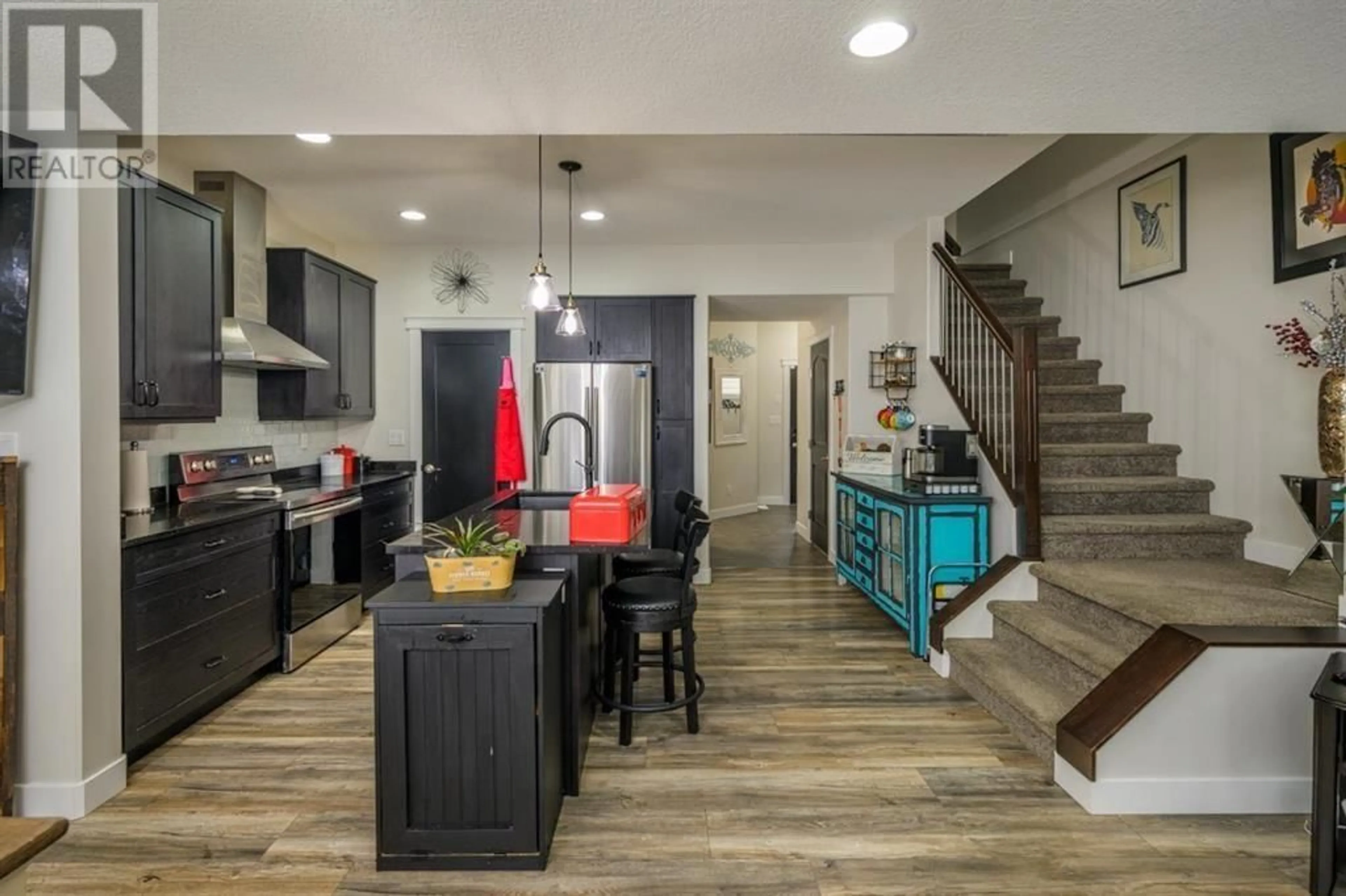 Open concept kitchen, unknown for 7654 CREEKSIDE WAY, Prince George British Columbia V2N0C2