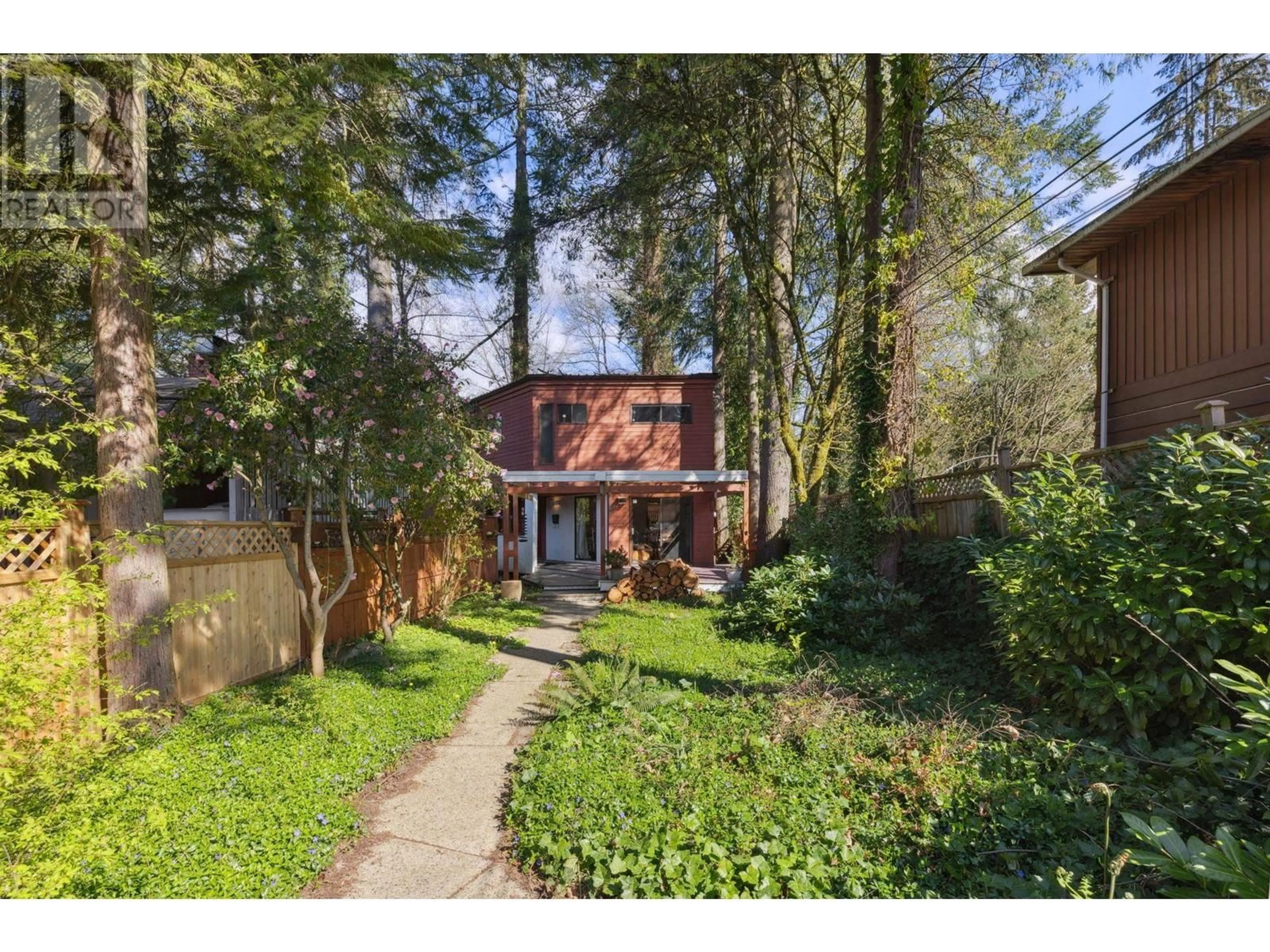 A pic from outside/outdoor area/front of a property/back of a property/a pic from drone, street for 2240 WINDRIDGE DRIVE, North Vancouver British Columbia V7H1B5