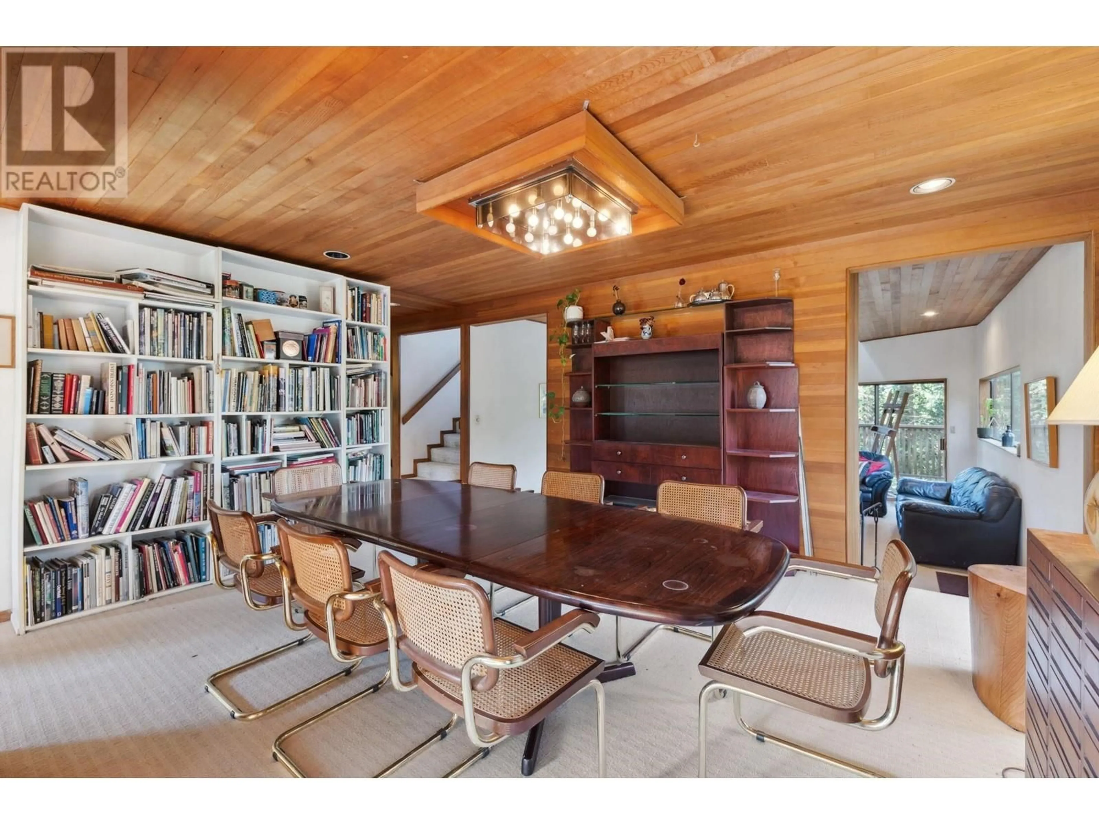 Dining room, wood/laminate floor for 2240 WINDRIDGE DRIVE, North Vancouver British Columbia V7H1B5