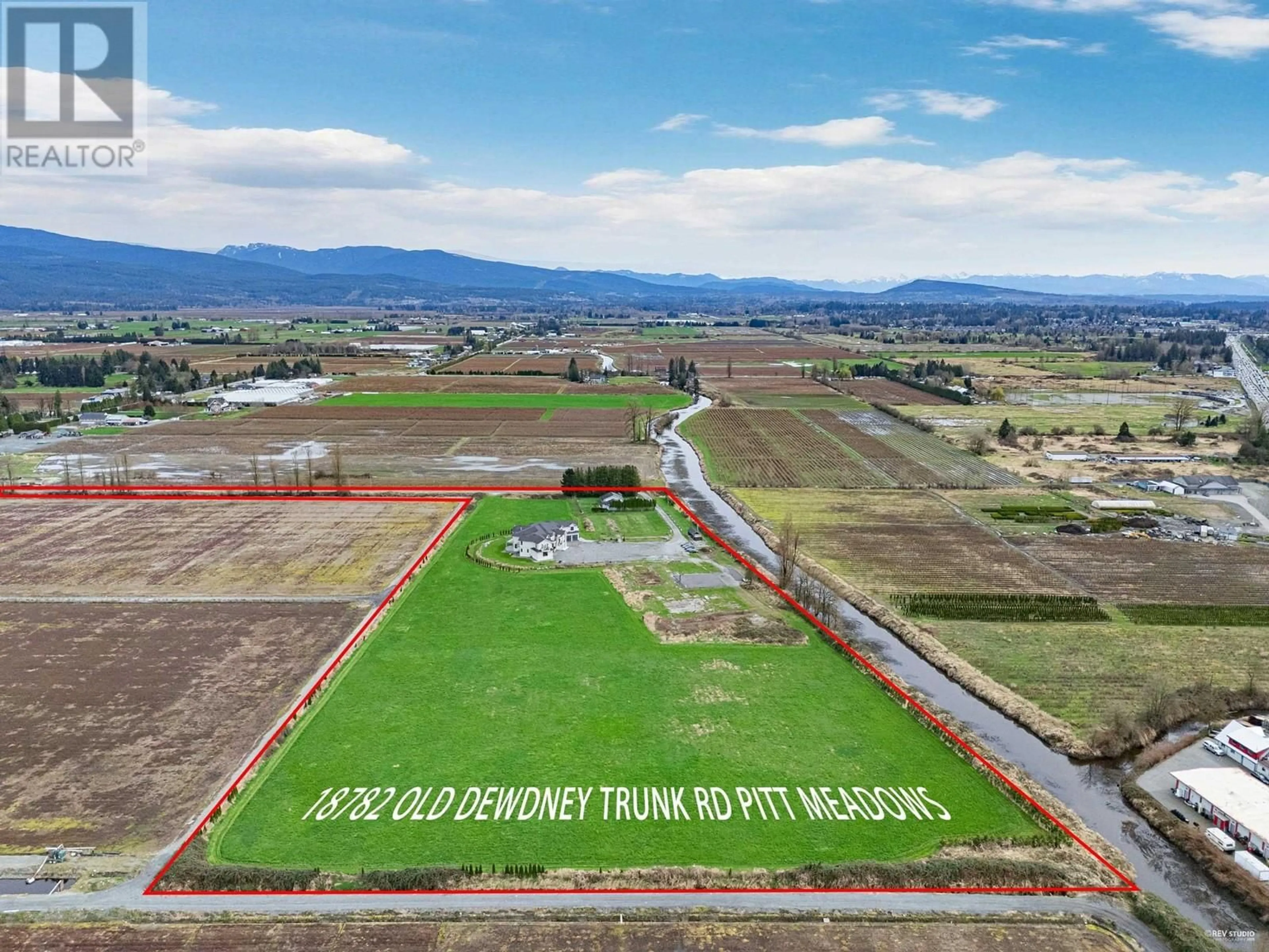 A pic from outside/outdoor area/front of a property/back of a property/a pic from drone, mountain view for 18782 OLD DEWDNEY TRUNK ROAD, Pitt Meadows British Columbia V3Y2R9