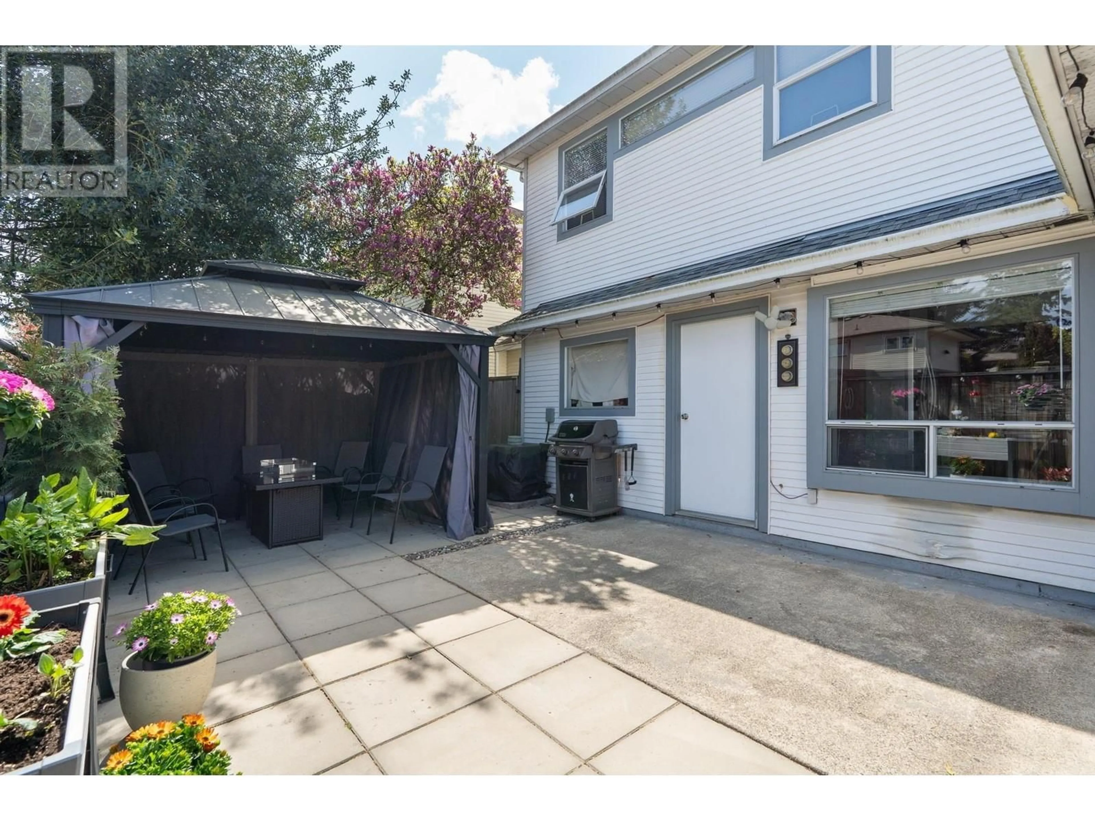 Patio, street for 15 - 18951 FORD ROAD, Pitt Meadows British Columbia V3Y2G5
