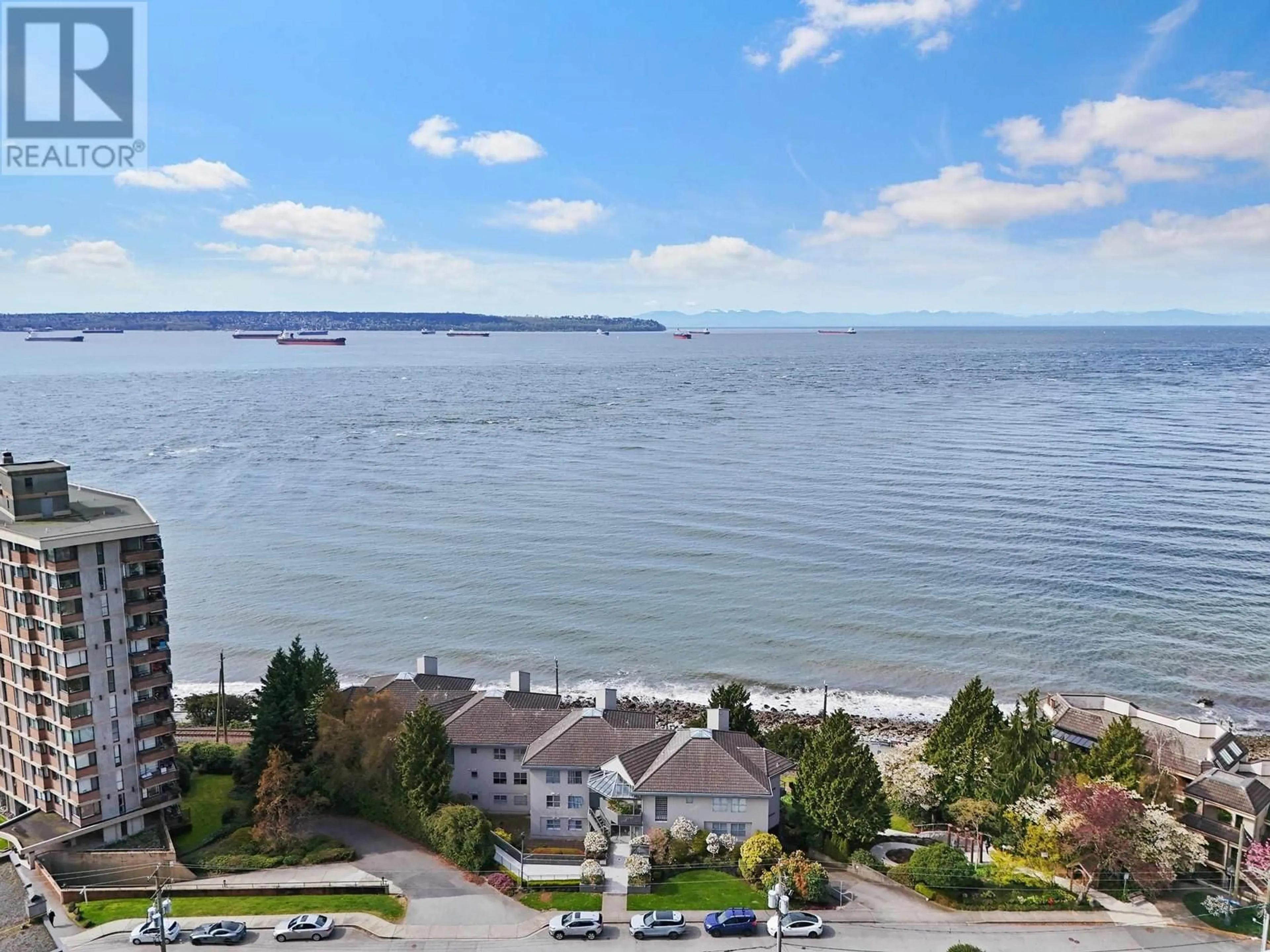 A pic from outside/outdoor area/front of a property/back of a property/a pic from drone, water/lake/river/ocean view for 303 - 2190 ARGYLE AVENUE, West Vancouver British Columbia V7V1A4