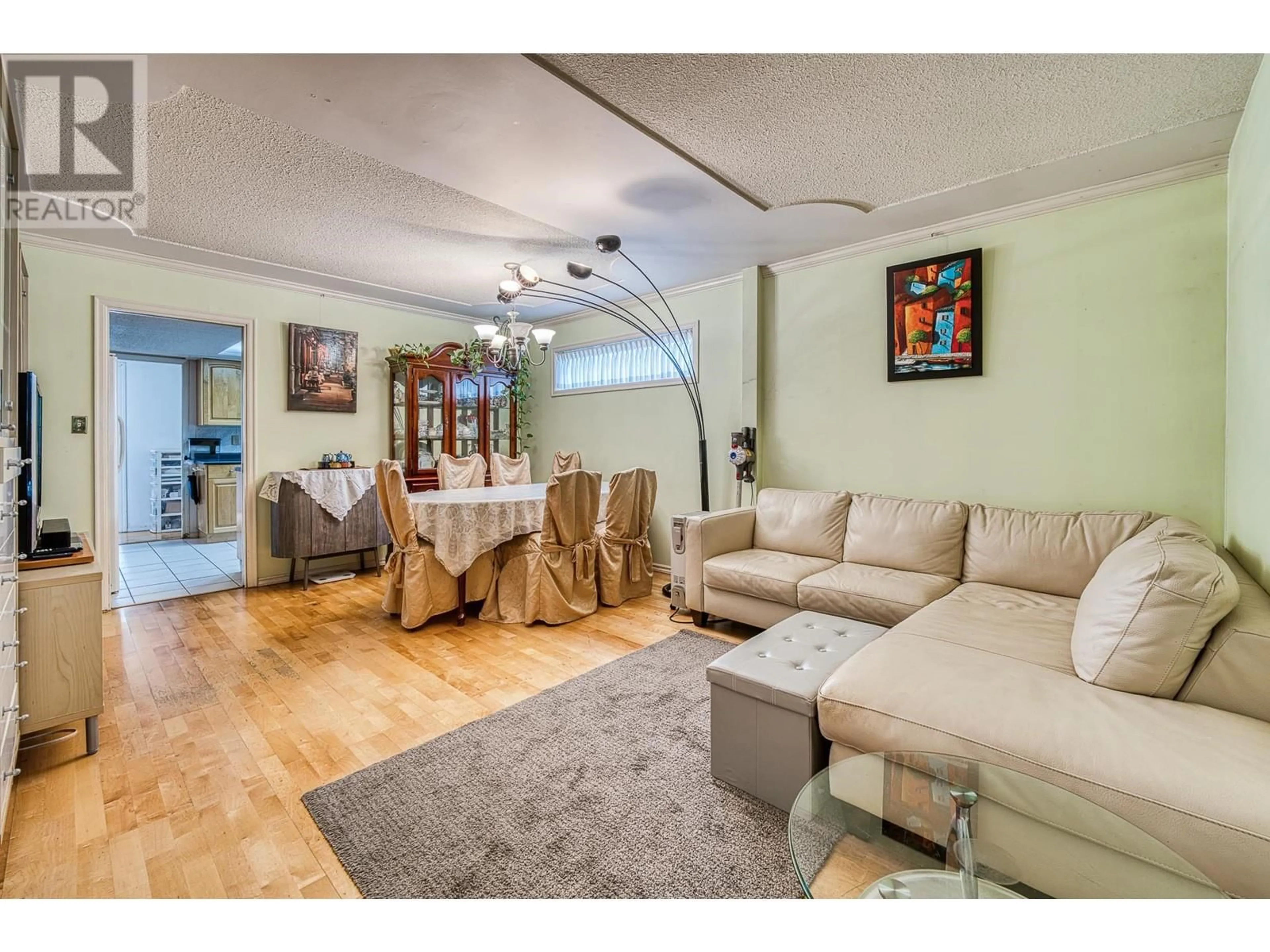 Living room with furniture, unknown for 6471 DAKOTA DRIVE, Richmond British Columbia V7C4X5