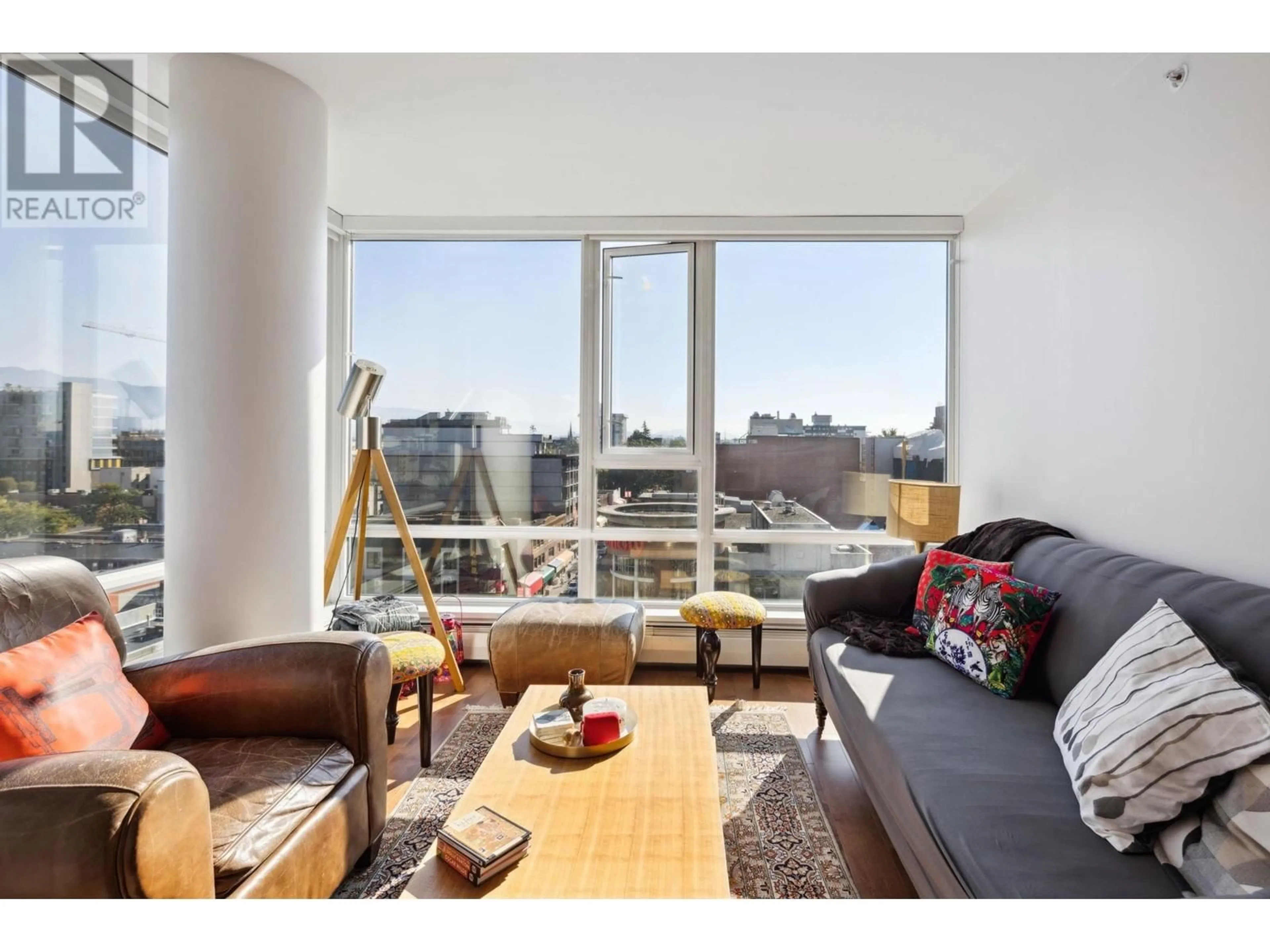 Living room with furniture, unknown for 1507 - 188 KEEFER STREET, Vancouver British Columbia V6A0E3