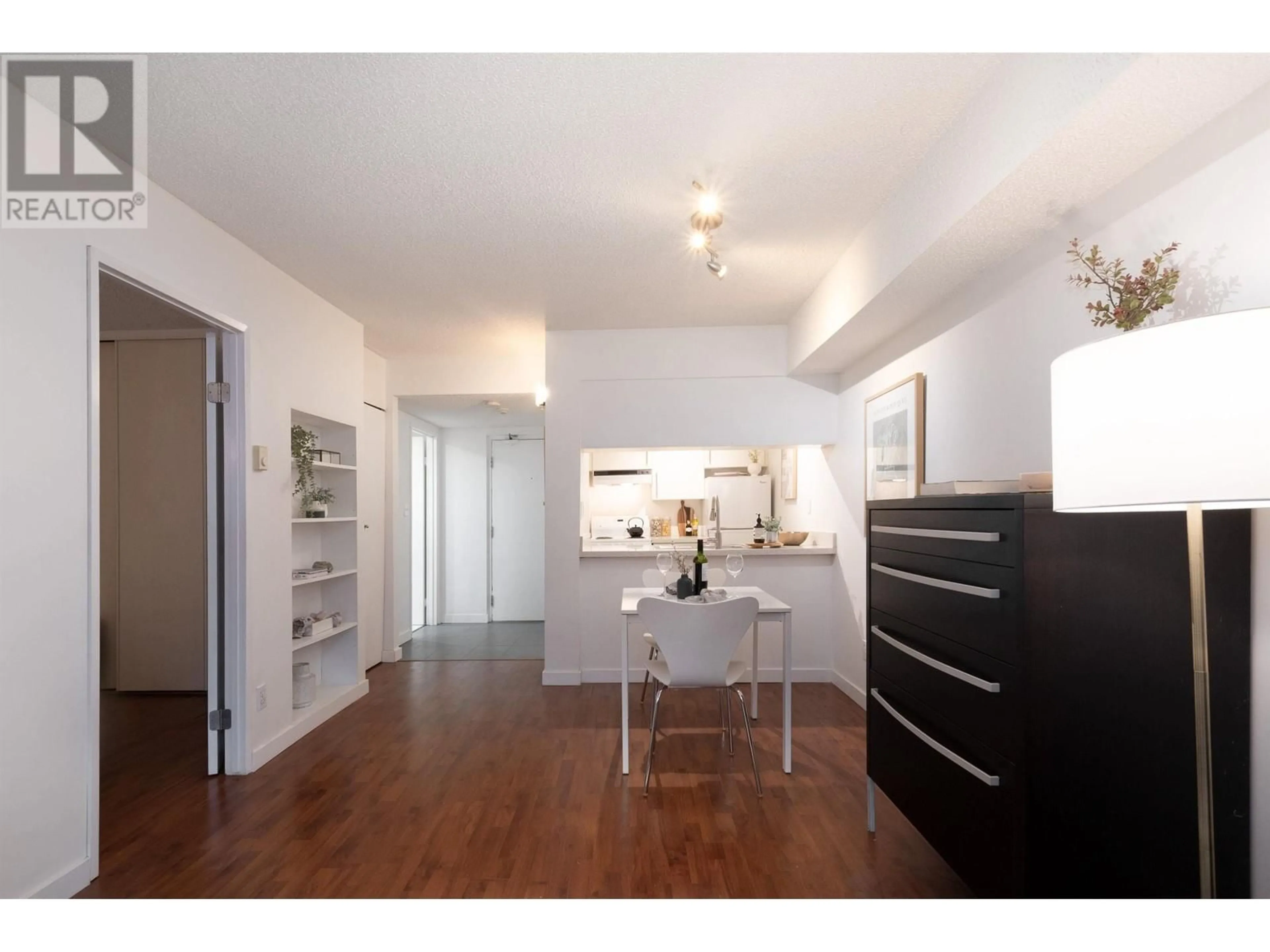 Unknown for 201 - 1270 ROBSON STREET, Vancouver British Columbia V6E3Z6