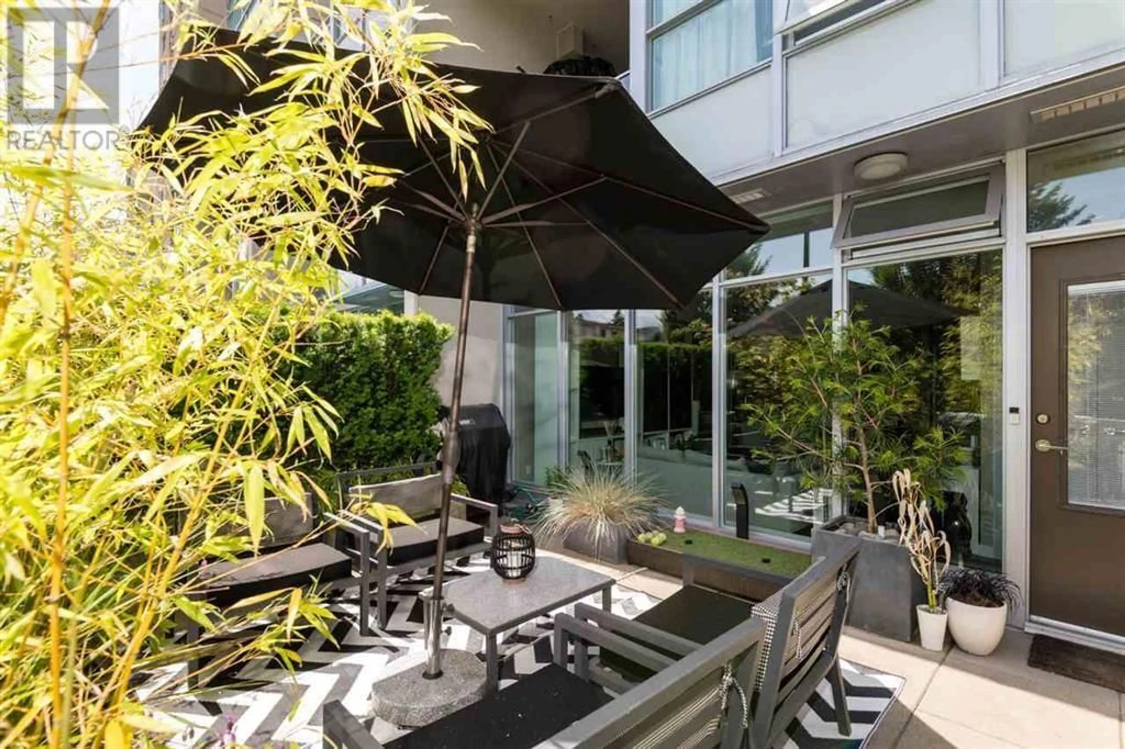 Patio, street for 1627 EASTERN AVENUE, North Vancouver British Columbia V7L0C4