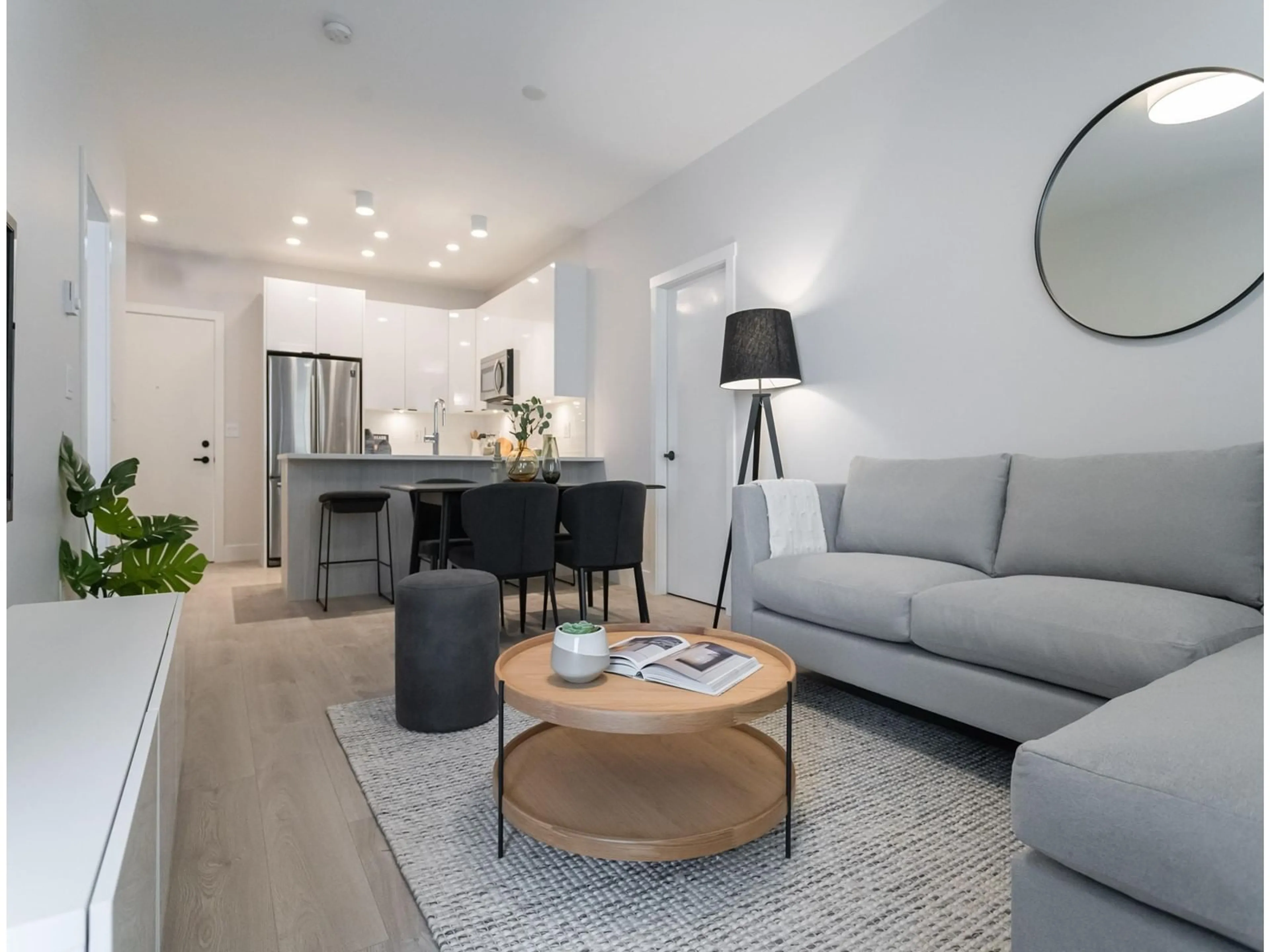 Living room with furniture, unknown for 513 - 13458 95, Surrey British Columbia V3R7W4